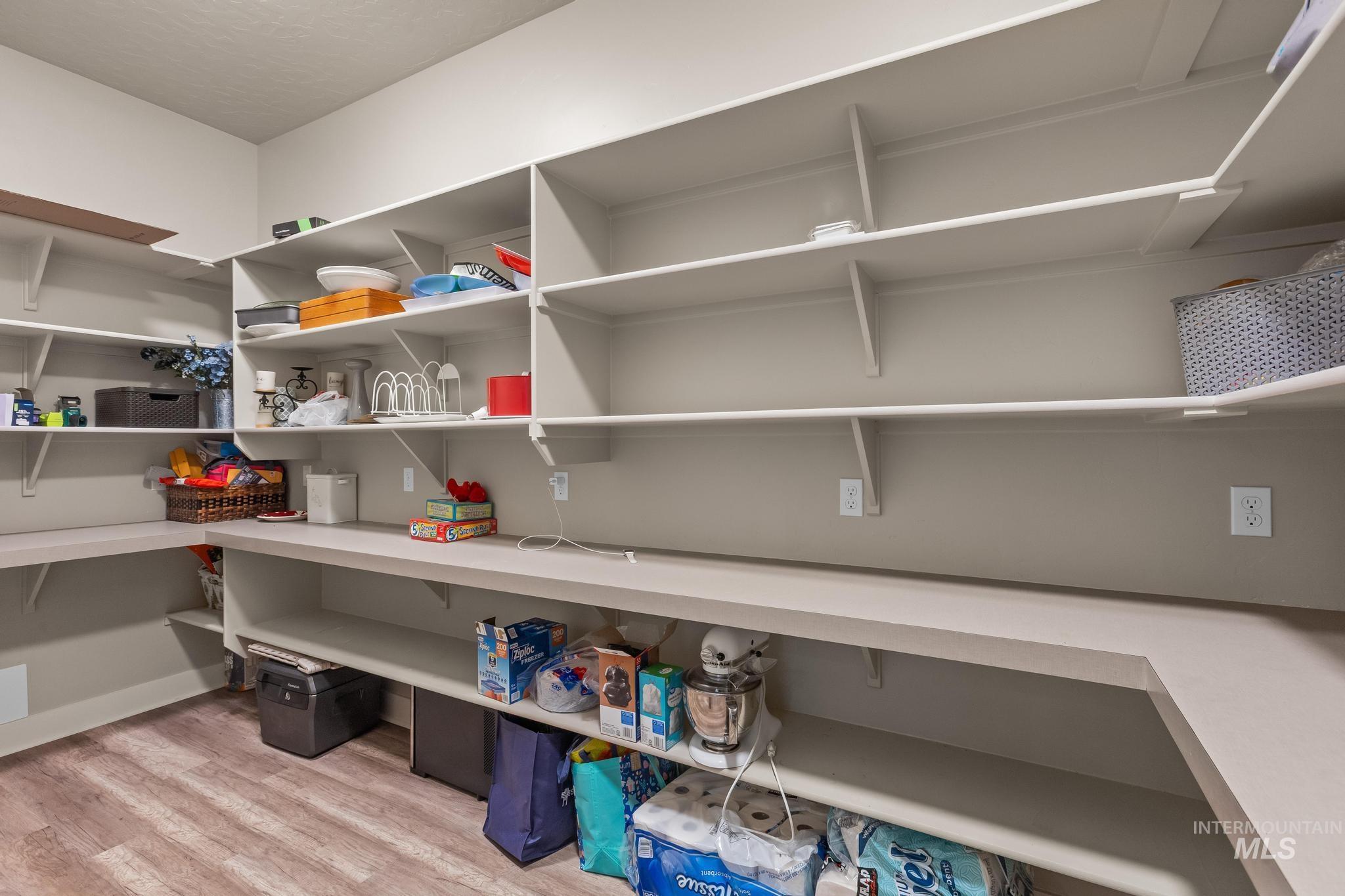 12098 W Rice Road, Star, Idaho 83669, 3 Bedrooms, 3 Bathrooms, Residential For Sale, Price $855,000,MLS 98964442