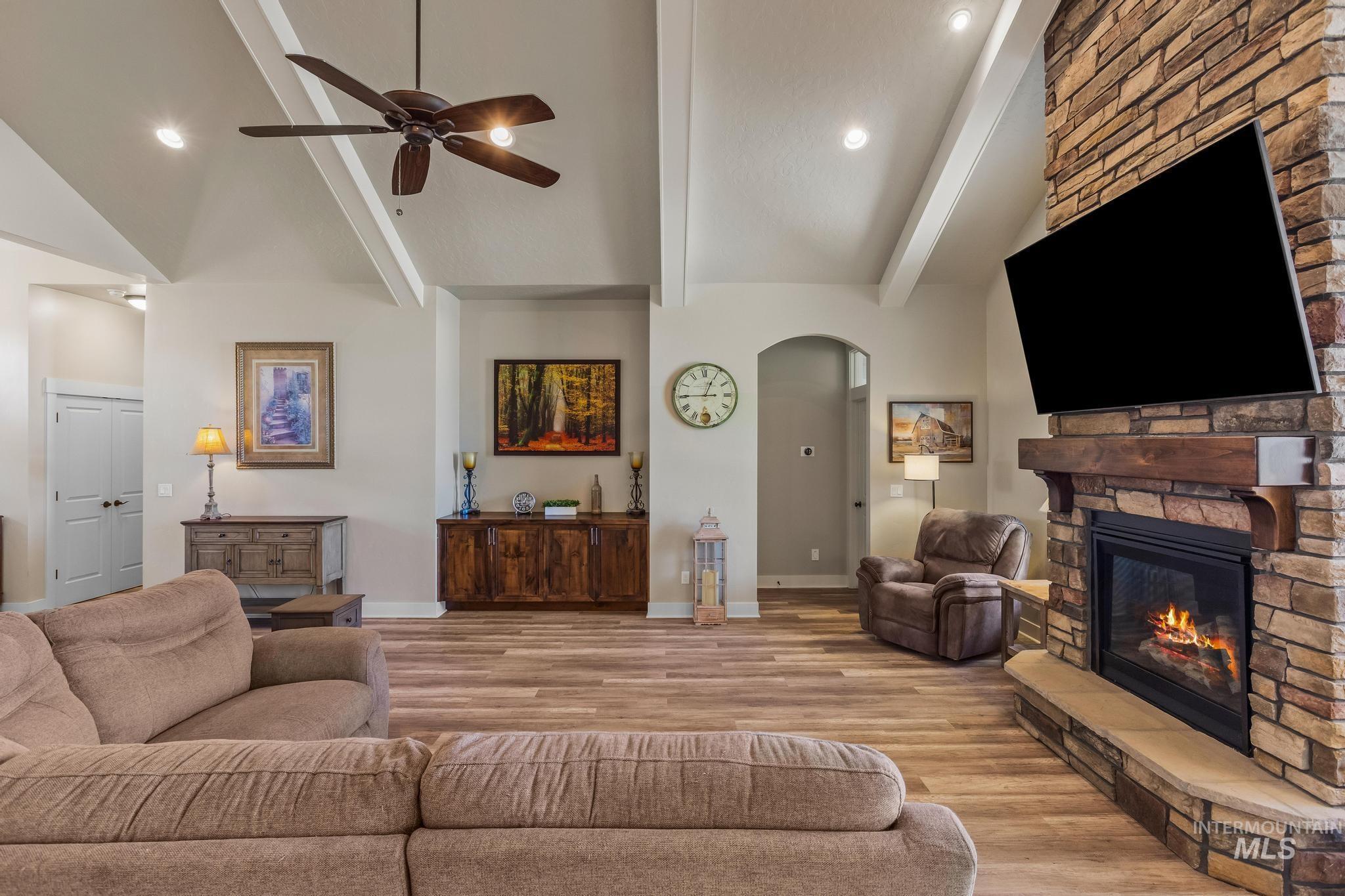 12098 W Rice Road, Star, Idaho 83669, 3 Bedrooms, 3 Bathrooms, Residential For Sale, Price $855,000,MLS 98964442