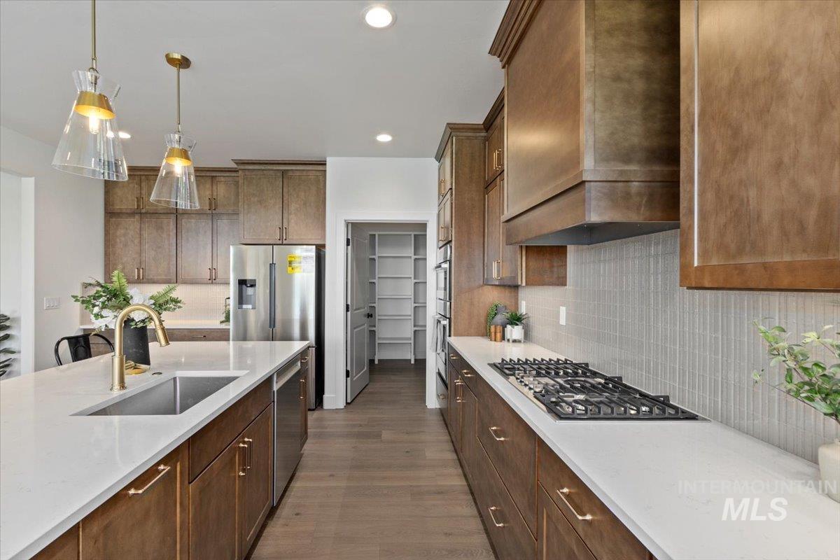 682 Full Moon Way, Twin Falls, Idaho 83301-8450, 4 Bedrooms, 2.5 Bathrooms, Residential For Sale, Price $649,900,MLS 98964462