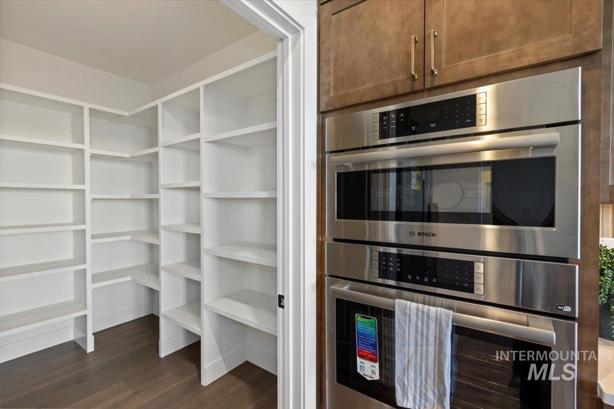 682 Full Moon Way, Twin Falls, Idaho 83301-8450, 4 Bedrooms, 2.5 Bathrooms, Residential For Sale, Price $649,900,MLS 98964462