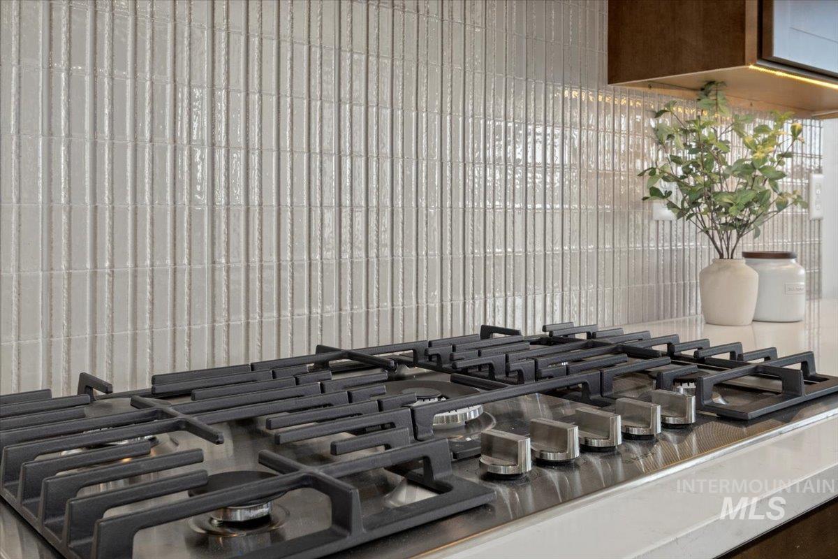 682 Full Moon Way, Twin Falls, Idaho 83301-8450, 4 Bedrooms, 2.5 Bathrooms, Residential For Sale, Price $649,900,MLS 98964462