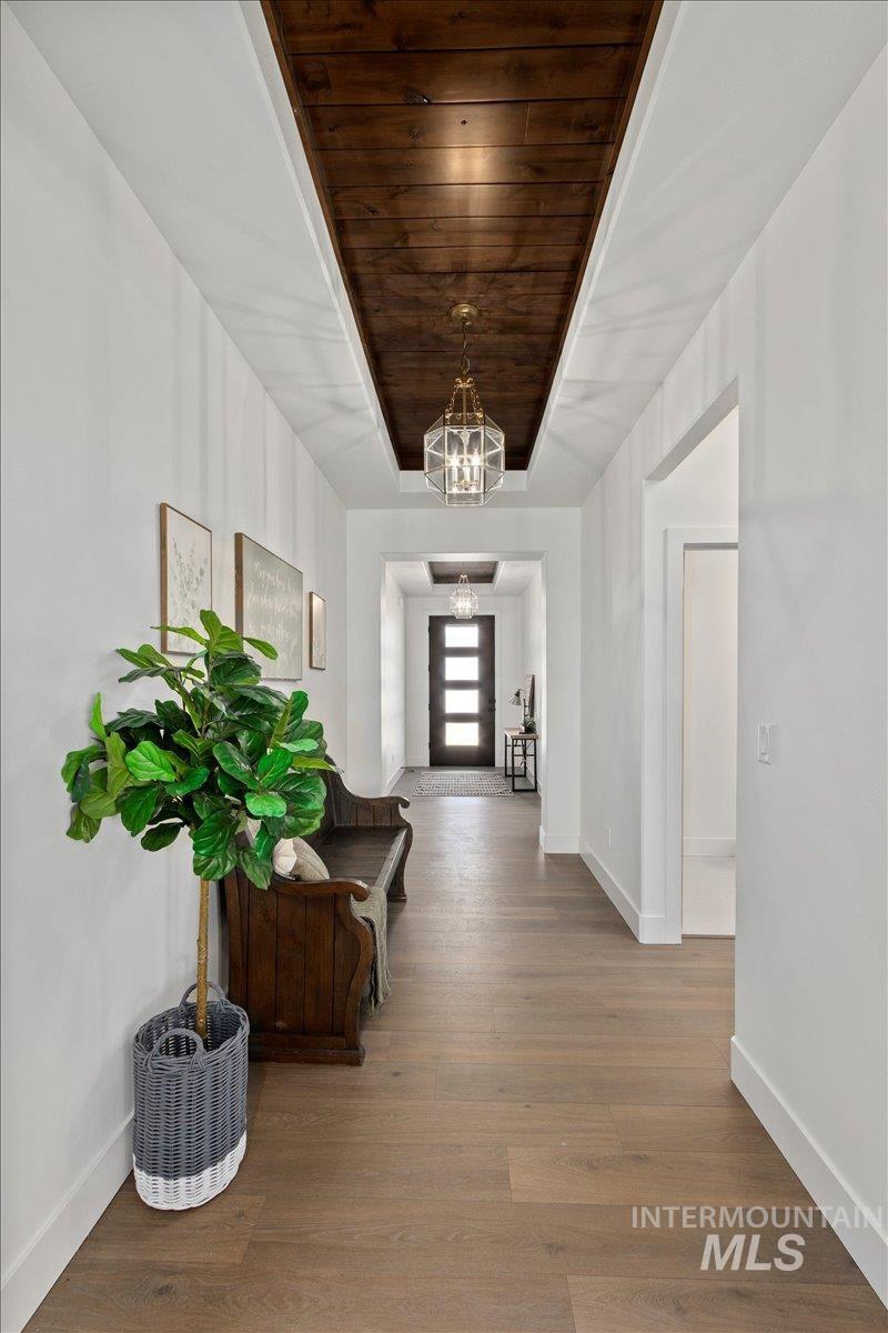 682 Full Moon Way, Twin Falls, Idaho 83301-8450, 4 Bedrooms, 2.5 Bathrooms, Residential For Sale, Price $649,900,MLS 98964462