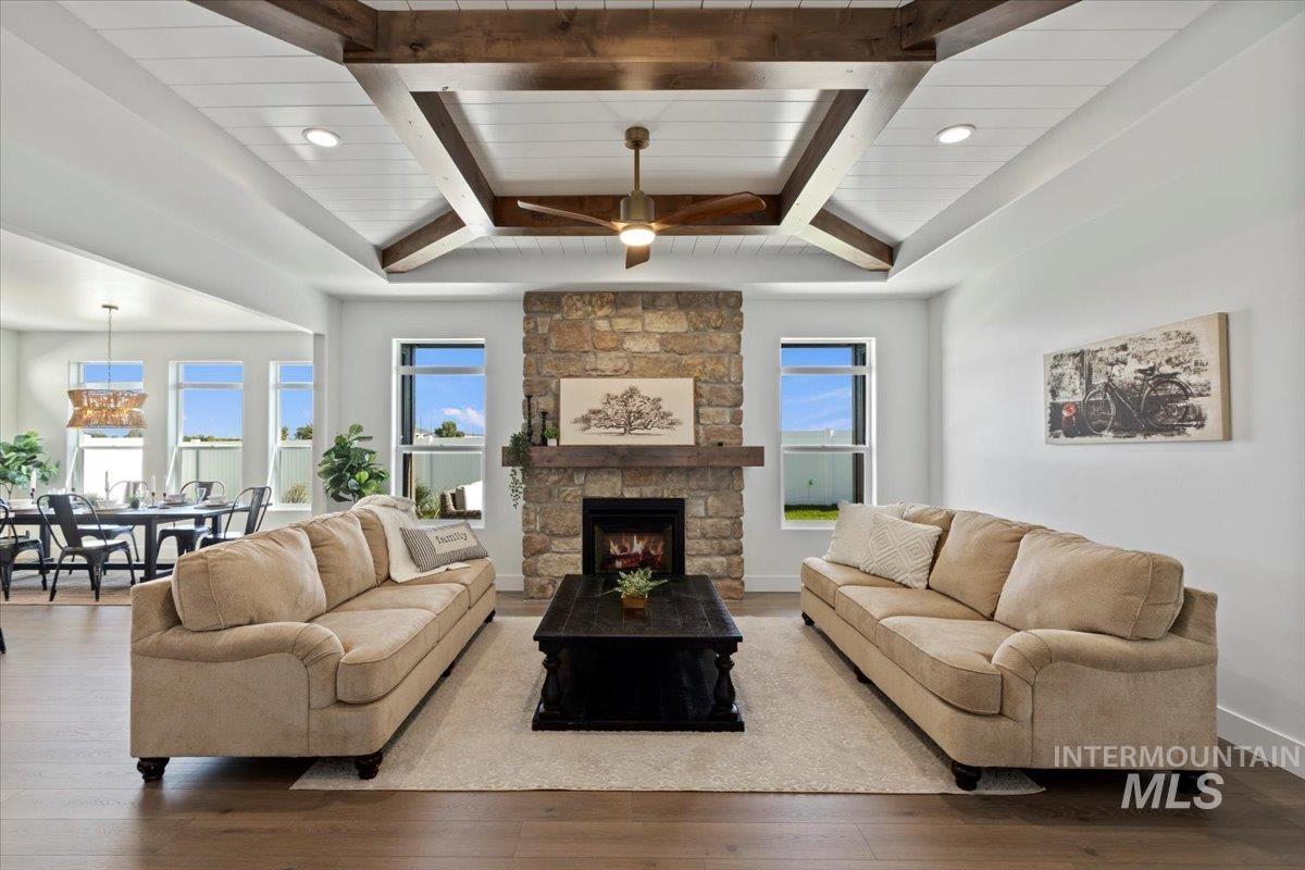 682 Full Moon Way, Twin Falls, Idaho 83301-8450, 4 Bedrooms, 2.5 Bathrooms, Residential For Sale, Price $649,900,MLS 98964462