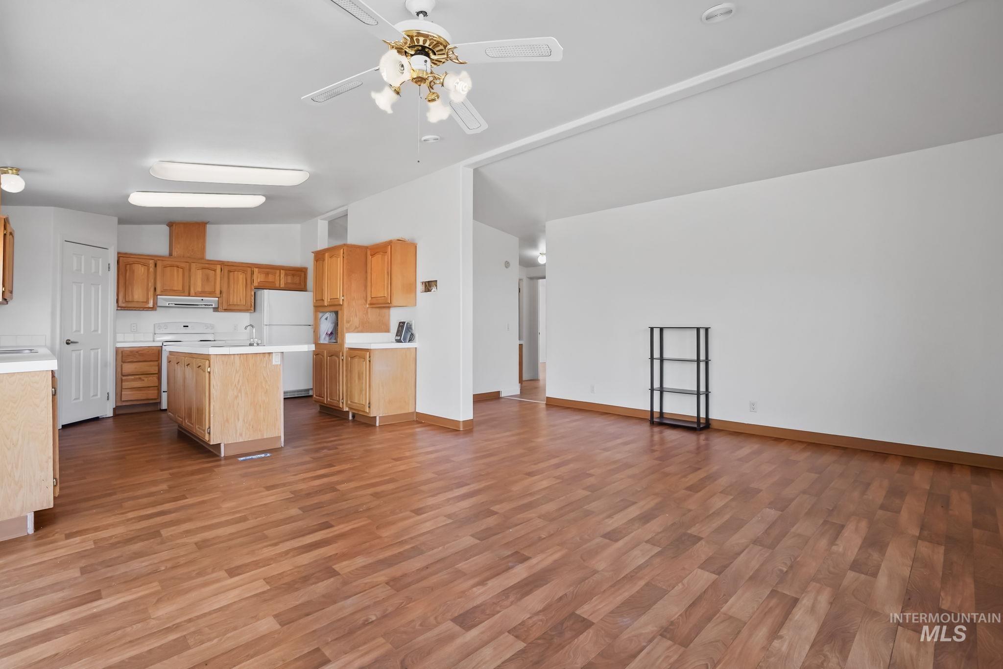 80 W US Hwy 20, Fairfield, Idaho 83327, 3 Bedrooms, 2 Bathrooms, Residential For Sale, Price $535,000,MLS 98964463