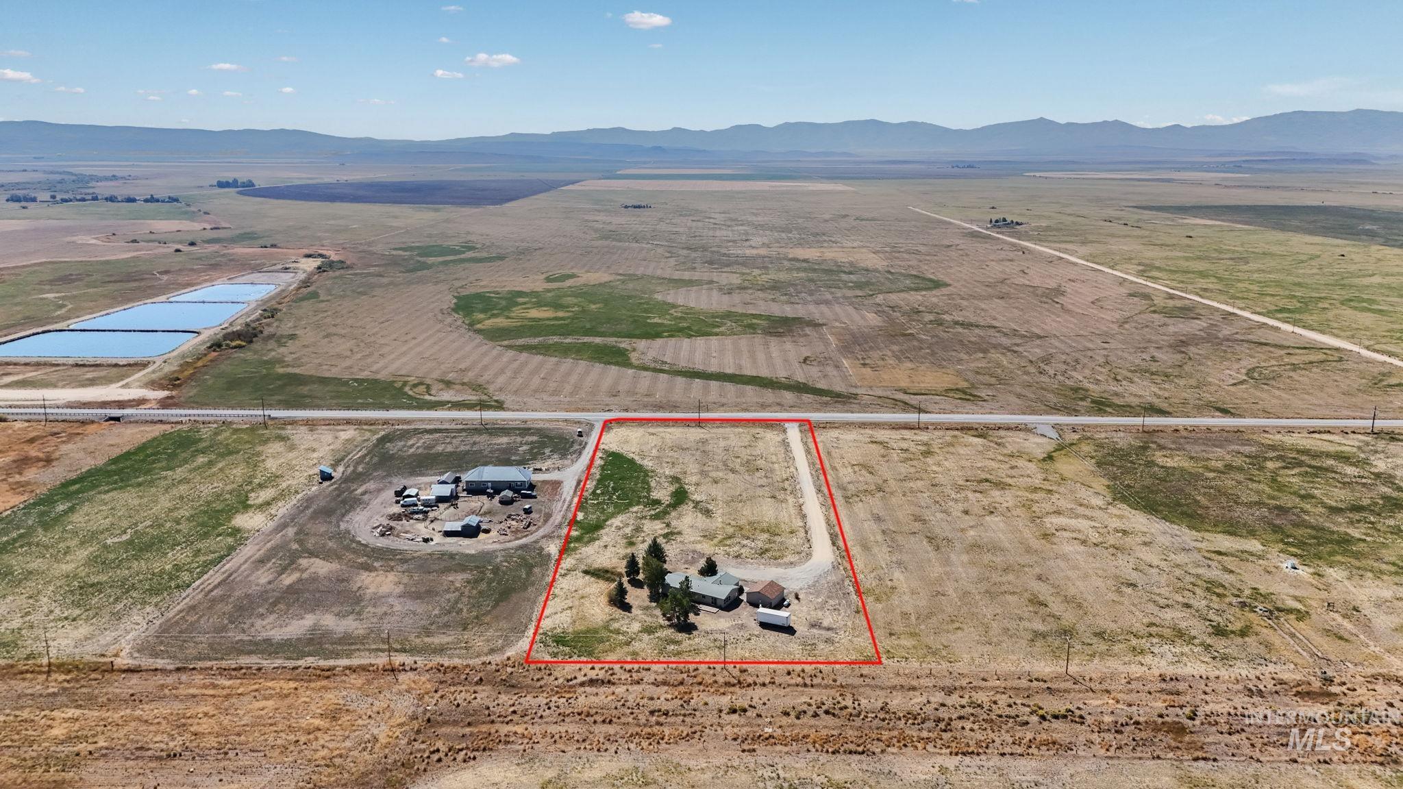 80 W US Hwy 20, Fairfield, Idaho 83327, 3 Bedrooms, 2 Bathrooms, Residential For Sale, Price $535,000,MLS 98964463