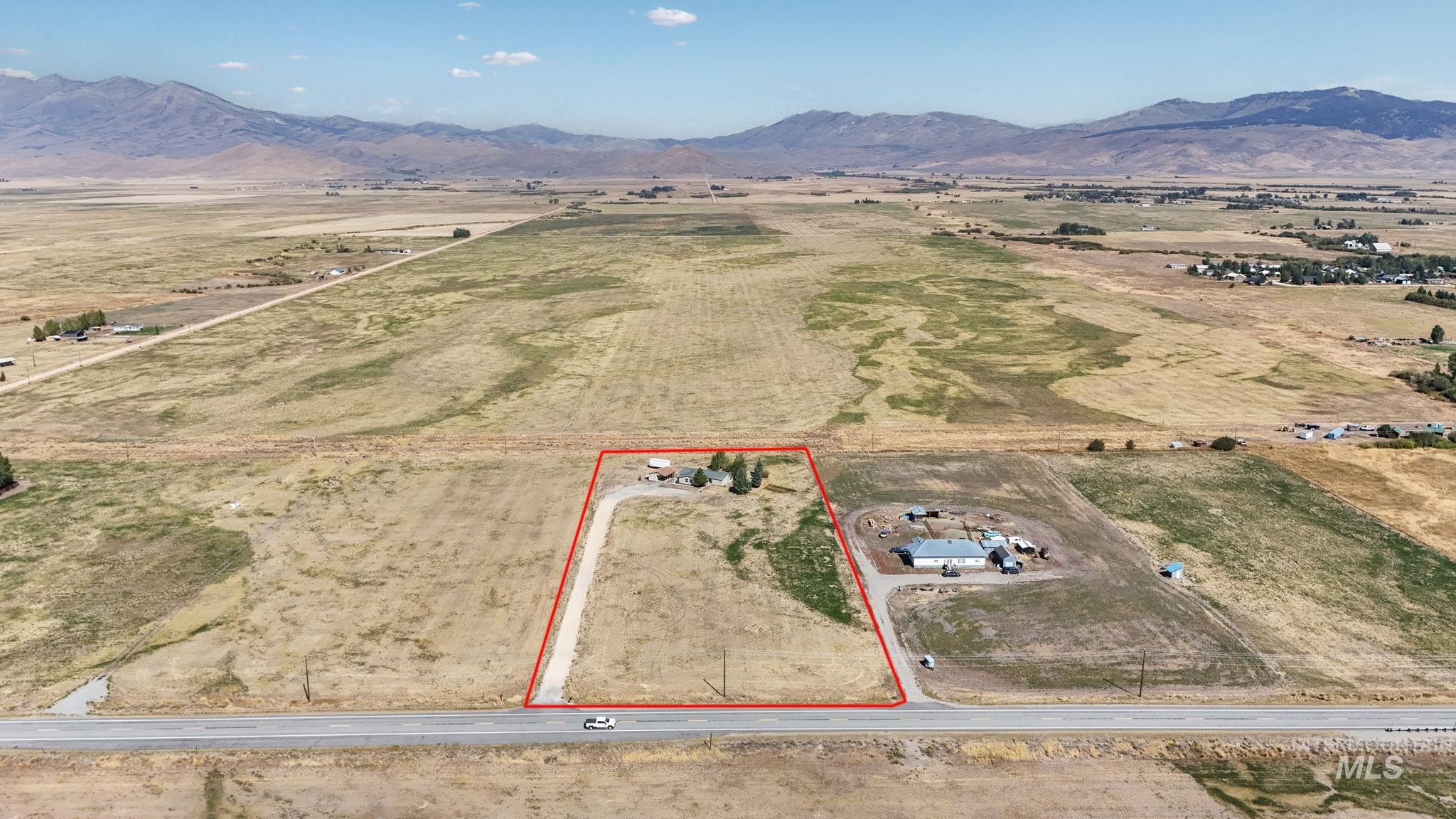 80 W US Hwy 20, Fairfield, Idaho 83327, 3 Bedrooms, 2 Bathrooms, Residential For Sale, Price $535,000, 98964463
