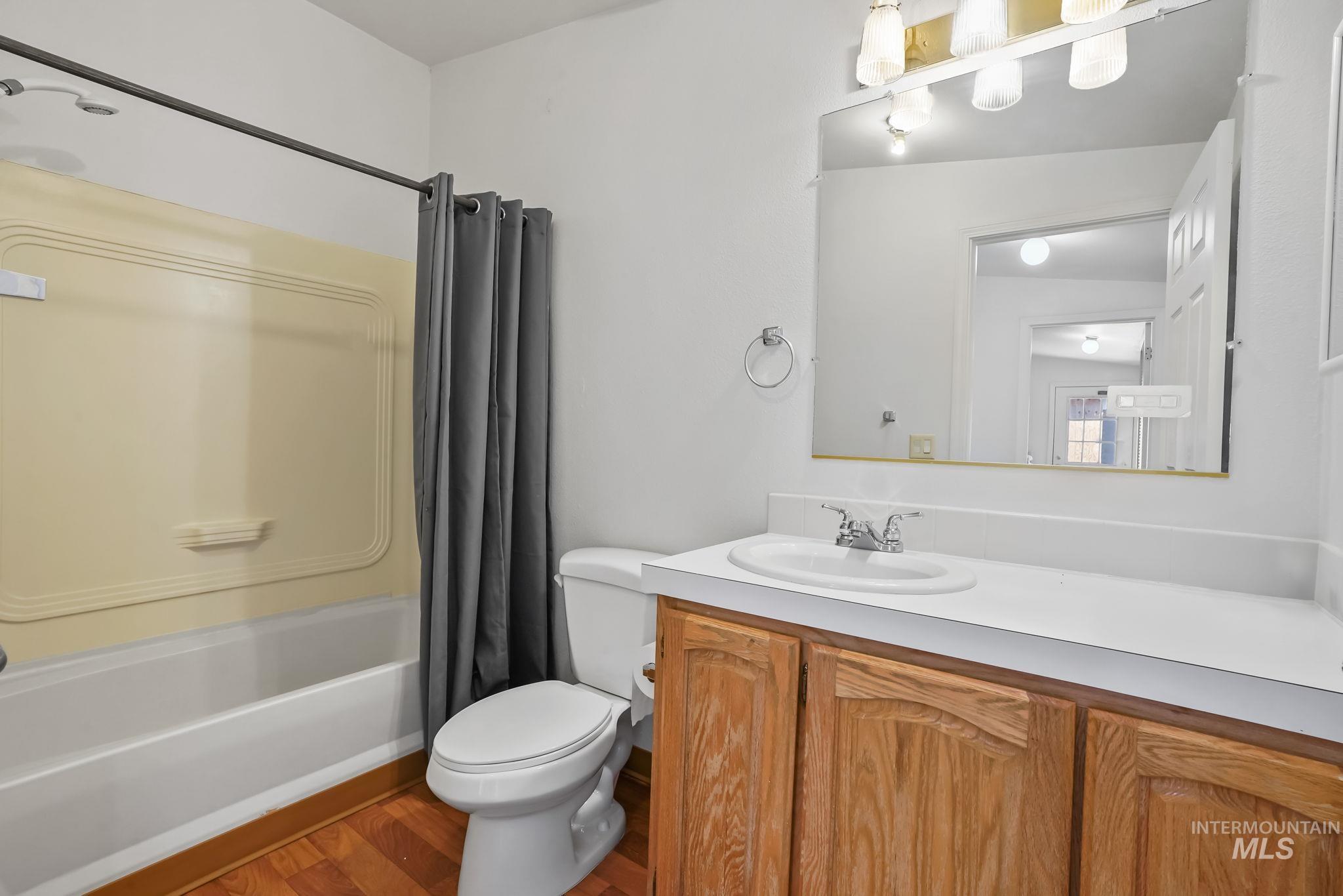 80 W US Hwy 20, Fairfield, Idaho 83327, 3 Bedrooms, 2 Bathrooms, Residential For Sale, Price $535,000,MLS 98964463