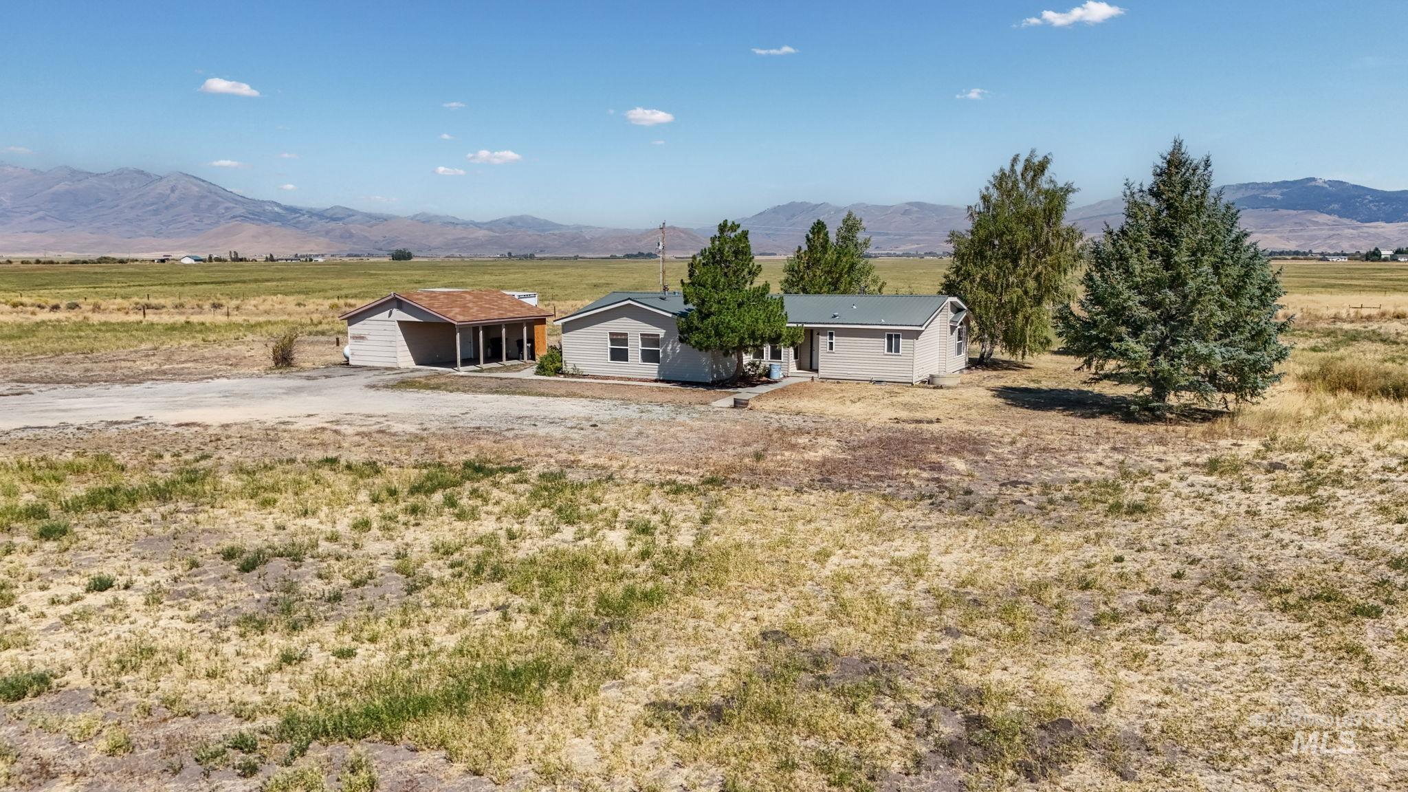 80 W US Hwy 20, Fairfield, Idaho 83327, 3 Bedrooms, 2 Bathrooms, Residential For Sale, Price $535,000,MLS 98964463