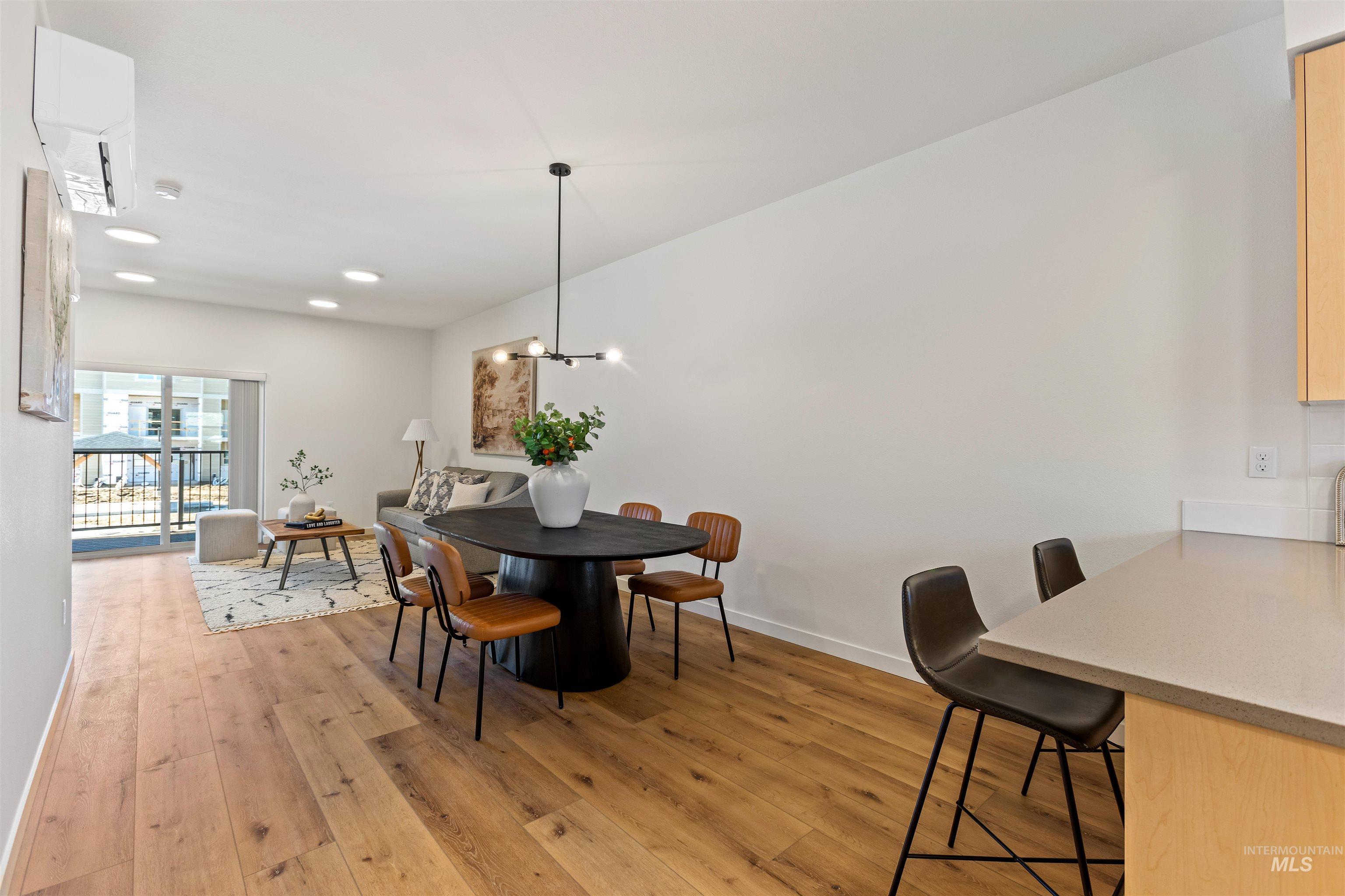 7433 W Swain lane, Garden City, Idaho 83714, 2 Bedrooms, 2 Bathrooms, Residential For Sale, Price $399,000,MLS 98964470