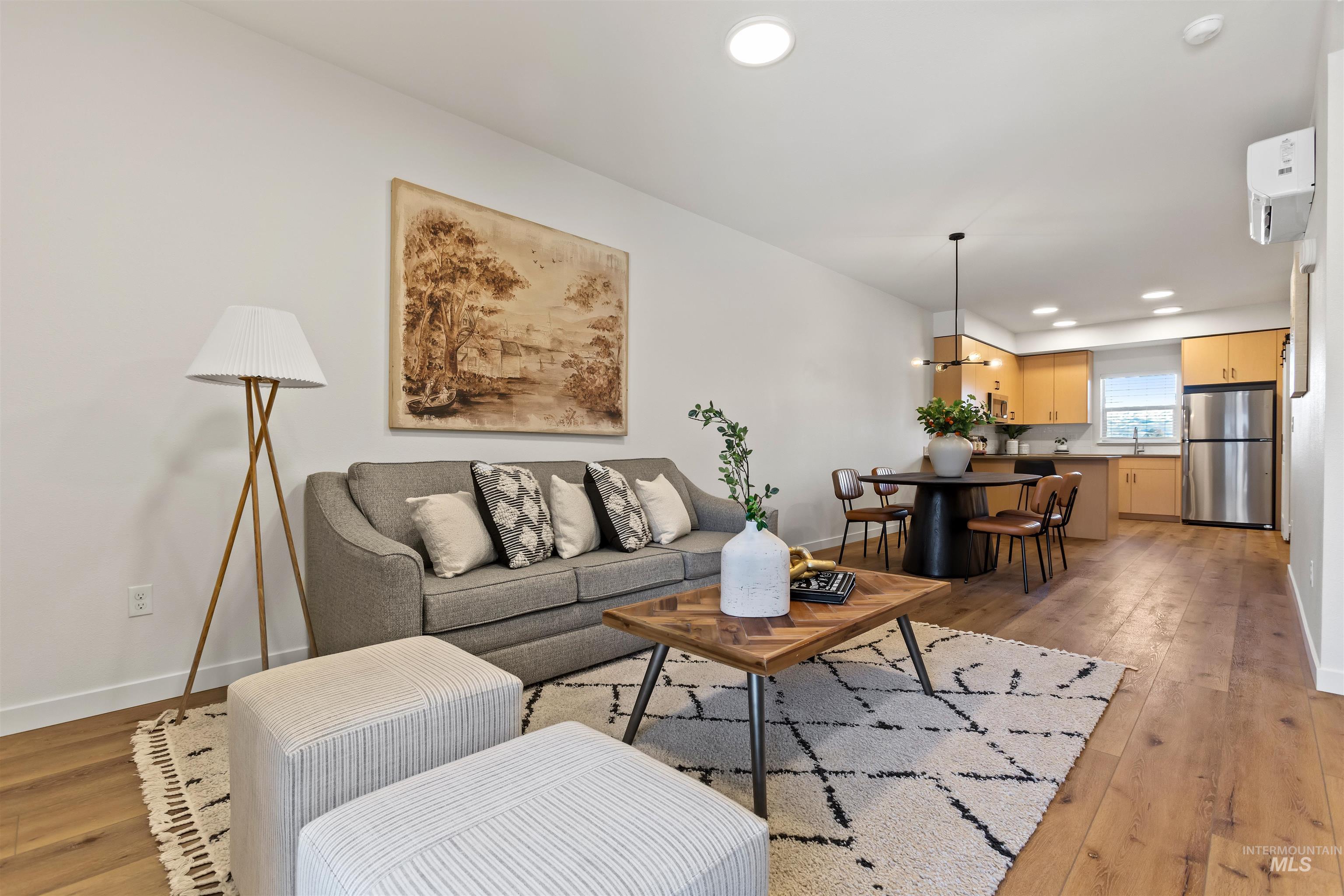 7433 W Swain lane, Garden City, Idaho 83714, 2 Bedrooms, 2 Bathrooms, Residential For Sale, Price $399,000,MLS 98964470