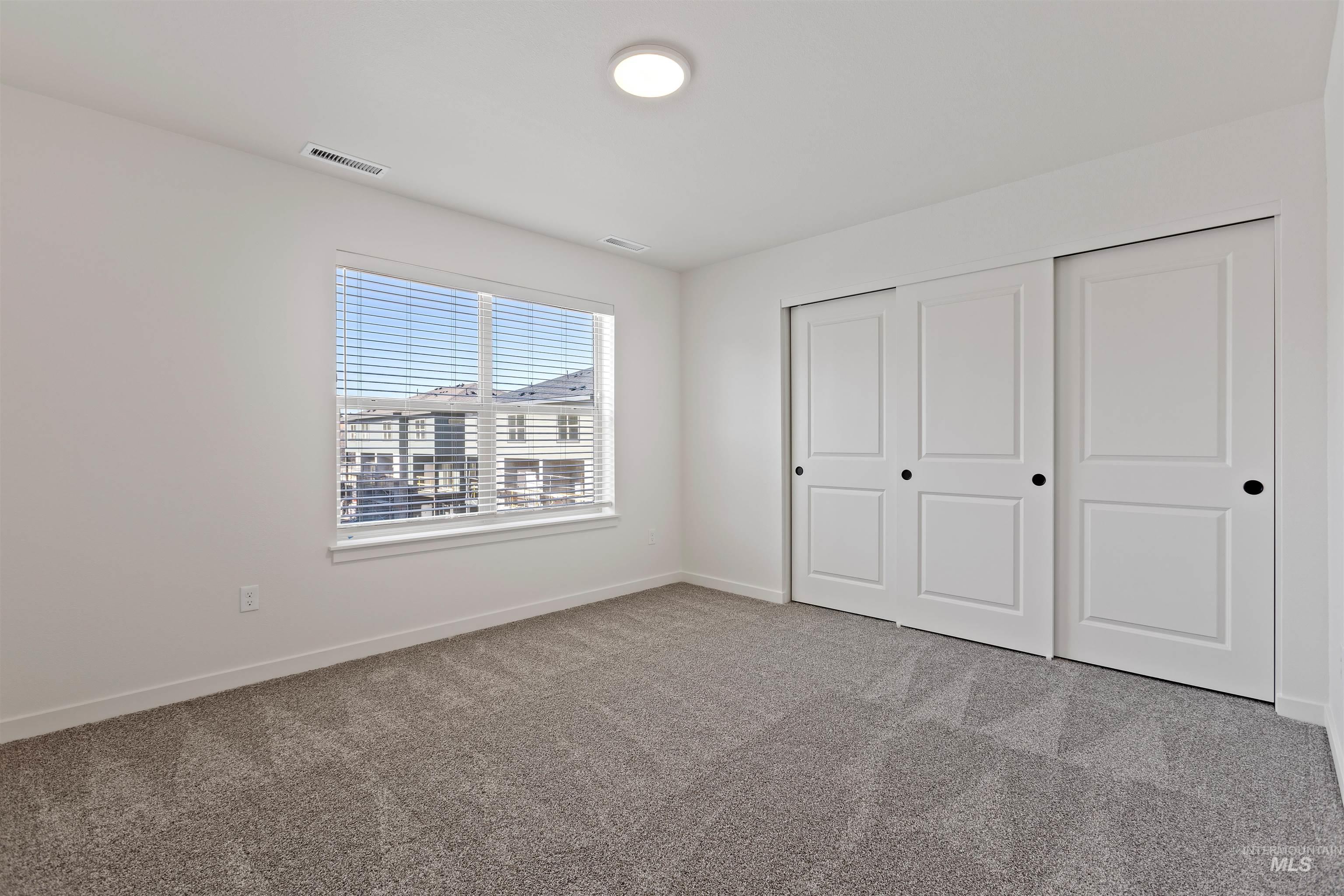 7433 W Swain lane, Garden City, Idaho 83714, 2 Bedrooms, 2 Bathrooms, Residential For Sale, Price $399,000,MLS 98964470