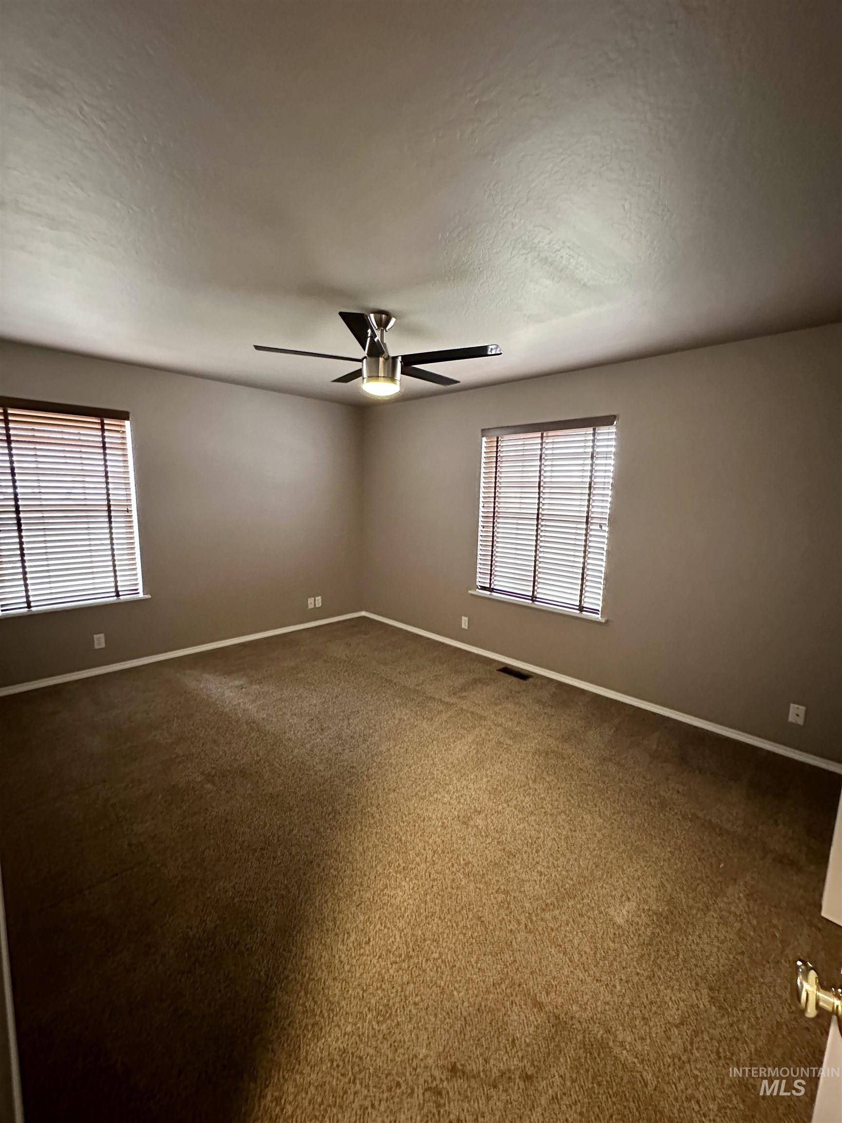 1020/1040 N 2nd St, Payette, Idaho 83661, 2 Bedrooms, 1 Bathroom, Residential Income For Sale, Price $399,000,MLS 98964472