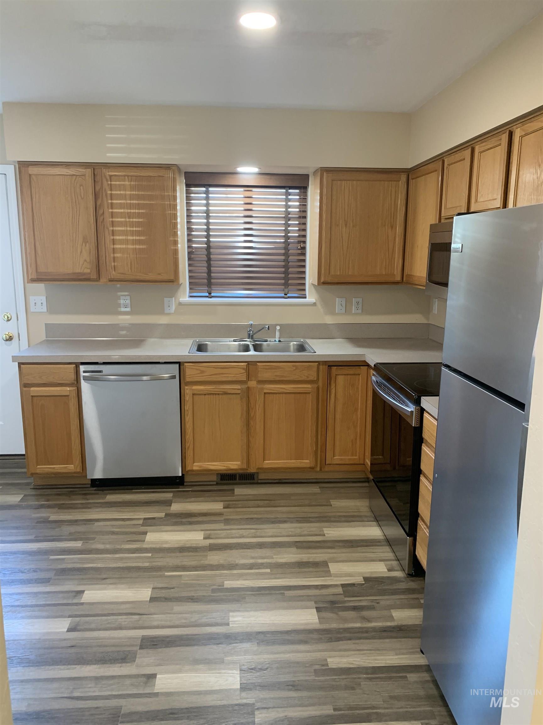 1020/1040 N 2nd St, Payette, Idaho 83661, 2 Bedrooms, 1 Bathroom, Residential Income For Sale, Price $399,000,MLS 98964472