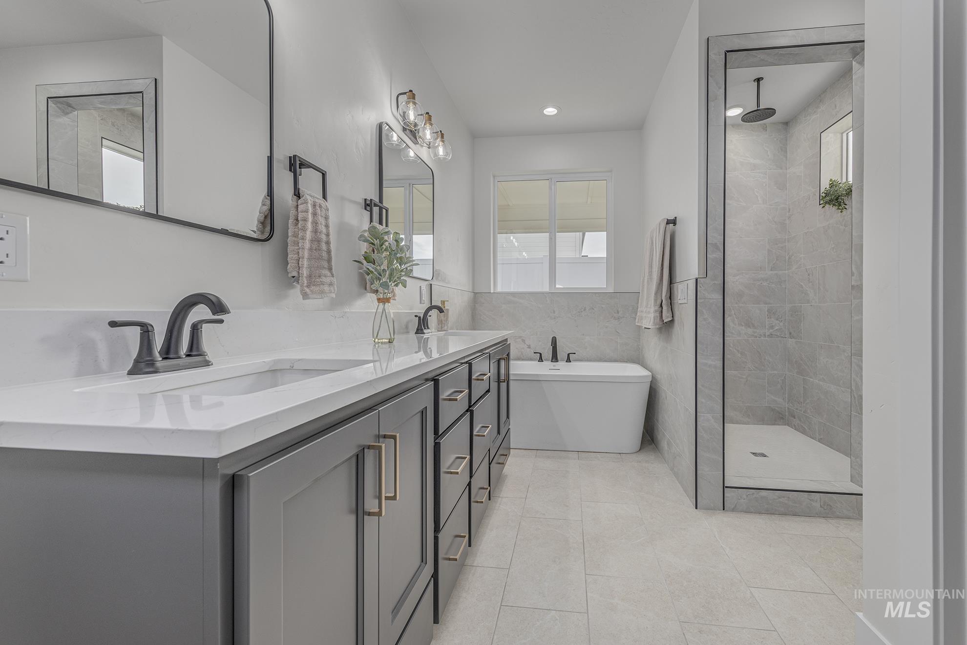 2810 Cypress Point, Payette, Idaho 83661, 4 Bedrooms, 2.5 Bathrooms, Residential For Sale, Price $589,000,MLS 98964479