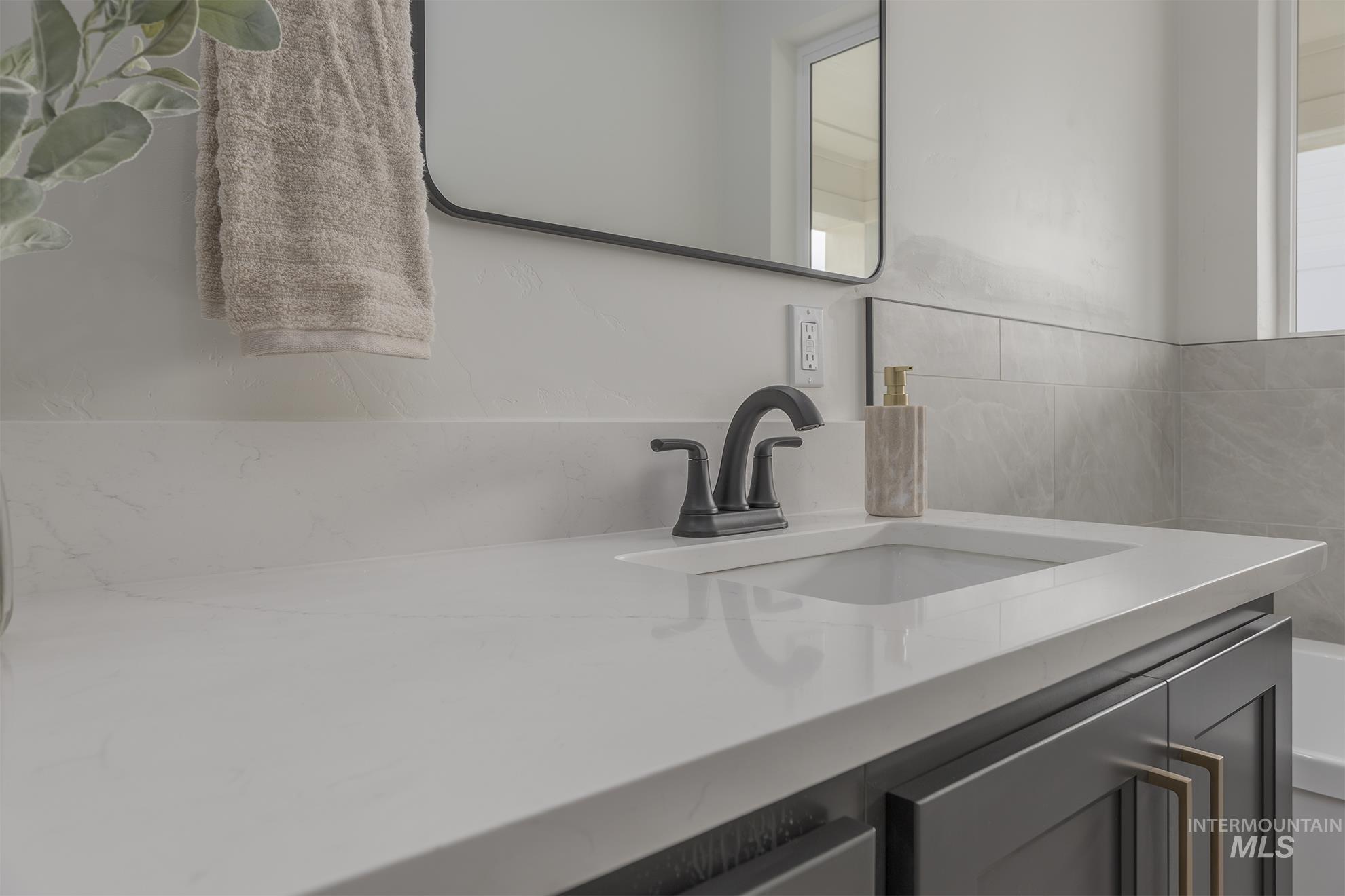 2810 Cypress Point, Payette, Idaho 83661, 4 Bedrooms, 2.5 Bathrooms, Residential For Sale, Price $589,000,MLS 98964479