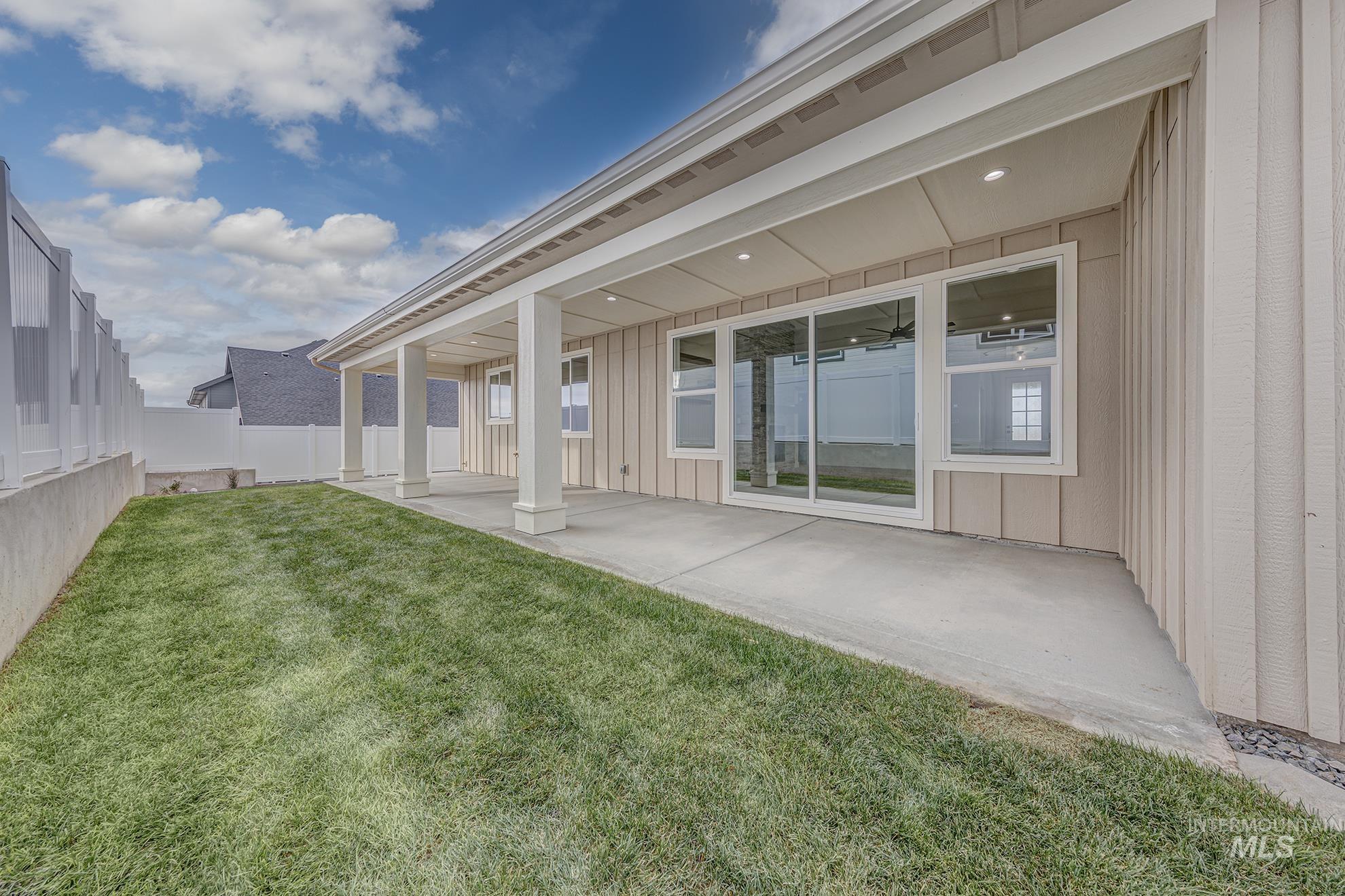 2810 Cypress Point, Payette, Idaho 83661, 4 Bedrooms, 2.5 Bathrooms, Residential For Sale, Price $589,000,MLS 98964479