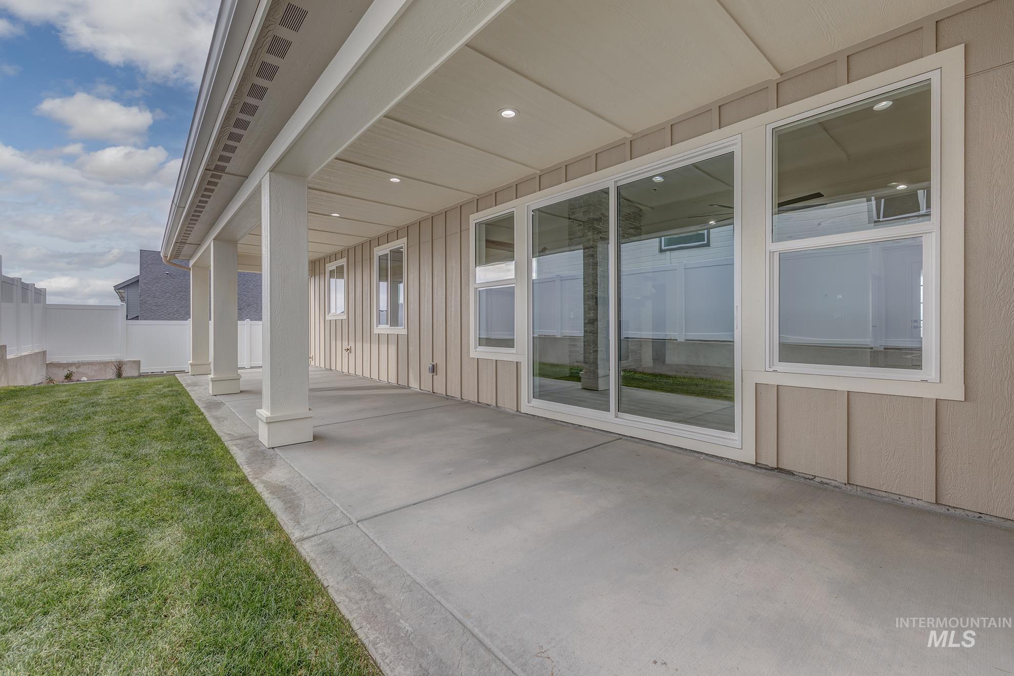 2810 Cypress Point, Payette, Idaho 83661, 4 Bedrooms, 2.5 Bathrooms, Residential For Sale, Price $589,000,MLS 98964479