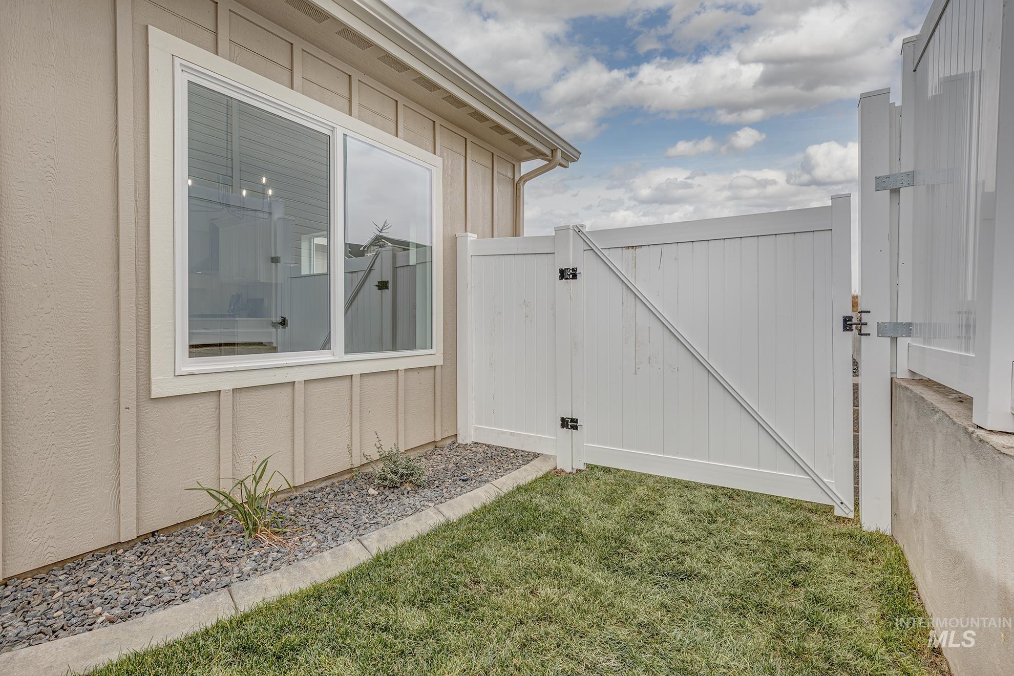 2810 Cypress Point, Payette, Idaho 83661, 4 Bedrooms, 2.5 Bathrooms, Residential For Sale, Price $589,000,MLS 98964479