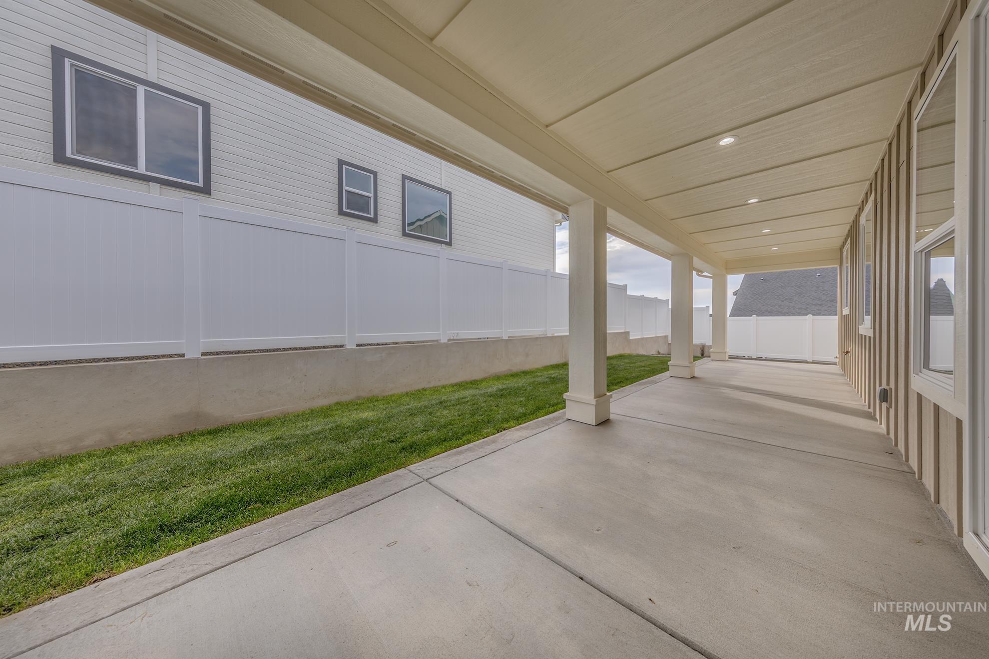 2810 Cypress Point, Payette, Idaho 83661, 4 Bedrooms, 2.5 Bathrooms, Residential For Sale, Price $589,000,MLS 98964479