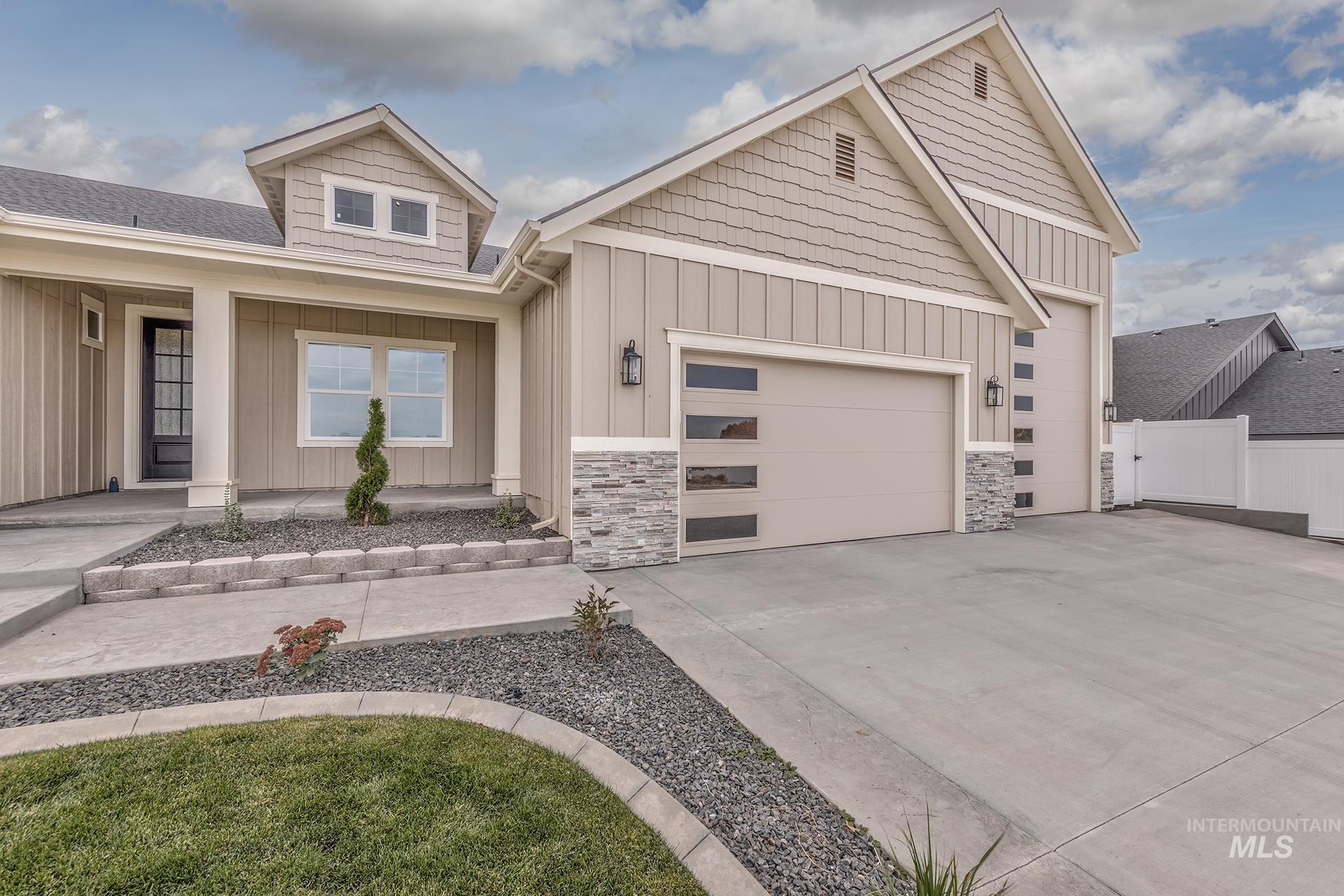 2810 Cypress Point, Payette, Idaho 83661, 4 Bedrooms, 2.5 Bathrooms, Residential For Sale, Price $589,000,MLS 98964479