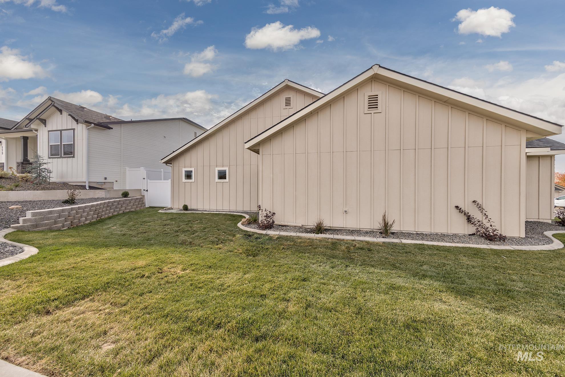 2810 Cypress Point, Payette, Idaho 83661, 4 Bedrooms, 2.5 Bathrooms, Residential For Sale, Price $589,000,MLS 98964479