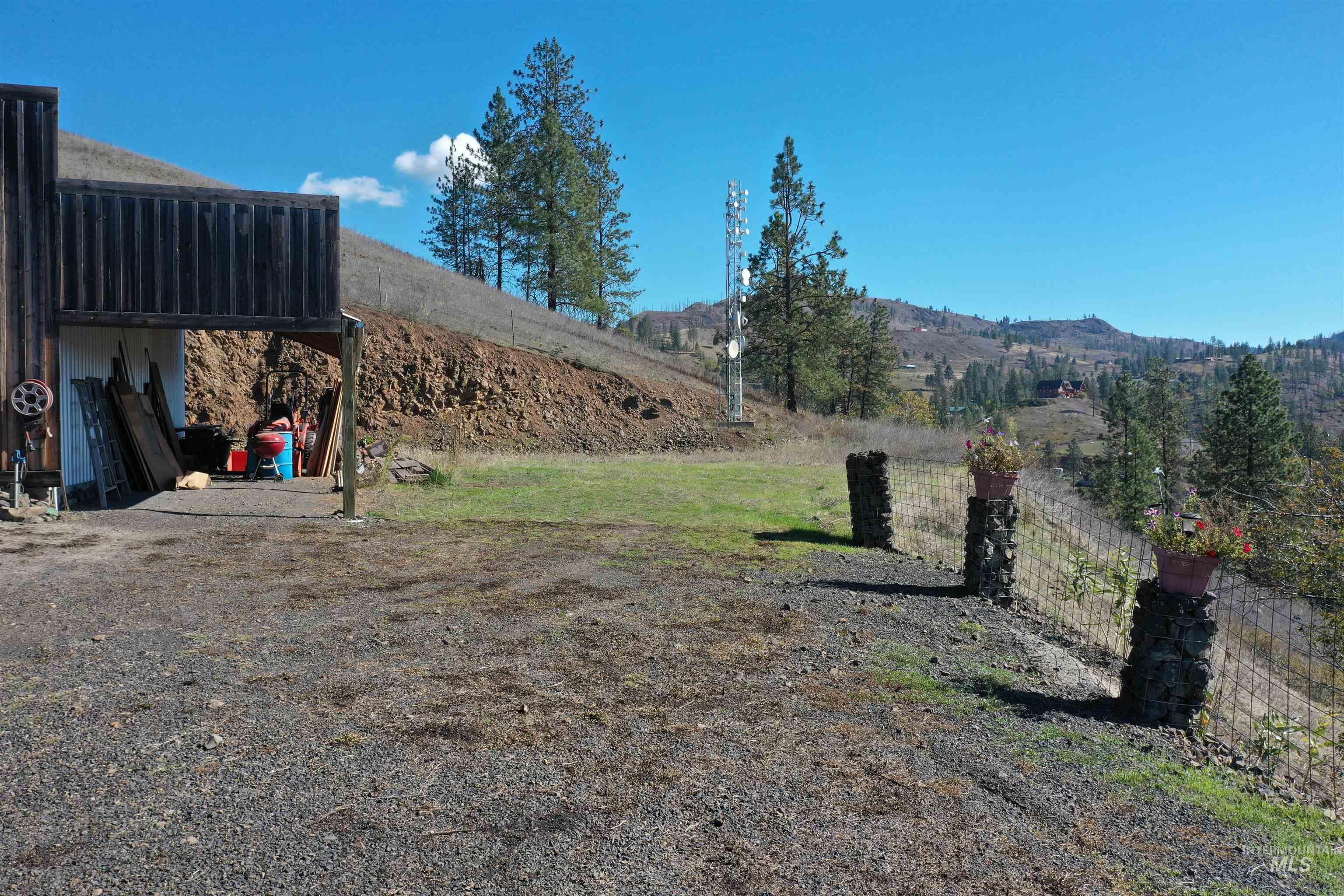164 Beaver Nob Dr, Kamiah, Idaho 83536, 2 Bedrooms, 2 Bathrooms, Residential For Sale, Price $580,000,MLS 98964480