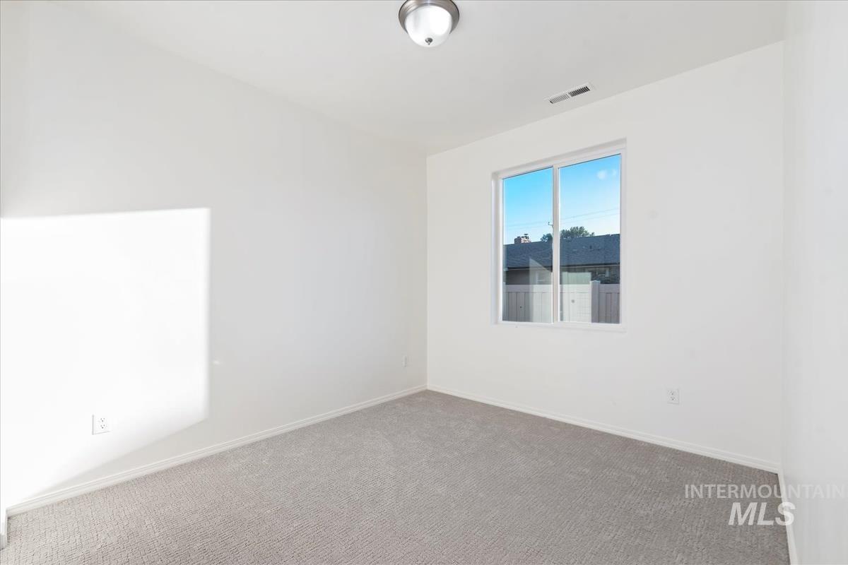 2308 E ELM GROVE DR, Nampa, Idaho 83686, 3 Bedrooms, 2 Bathrooms, Residential For Sale, Price $394,900,MLS 98964481