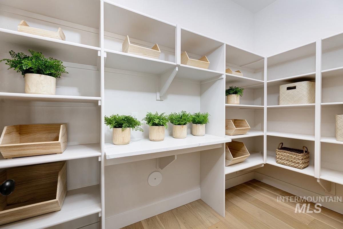 13937 N Malheur Pl, Boise, Idaho 83714, 3 Bedrooms, 3.5 Bathrooms, Residential For Sale, Price $899,237,MLS 98964492