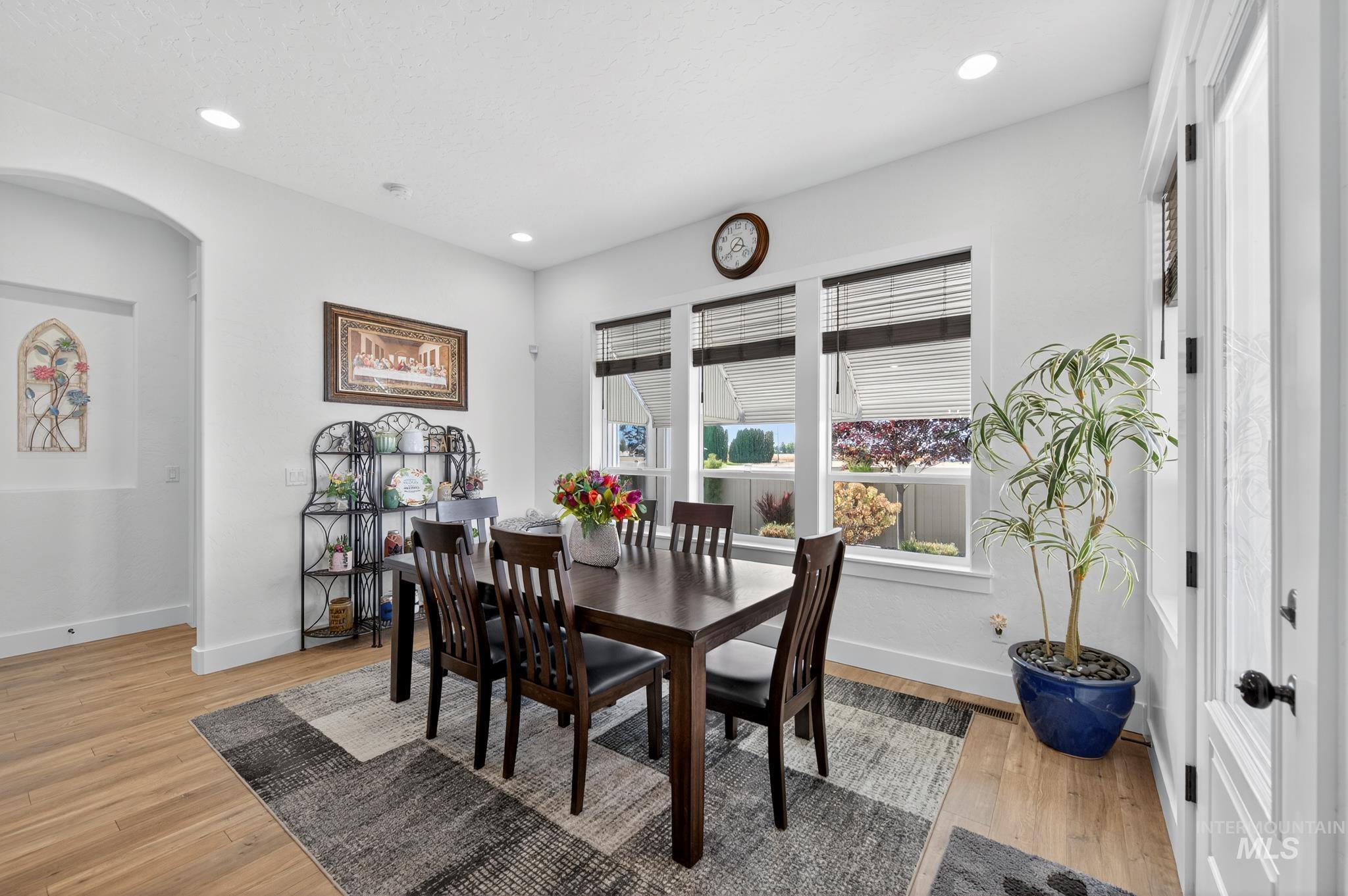 18131 N Phlox Way, Nampa, Idaho 83687, 3 Bedrooms, 3 Bathrooms, Residential For Sale, Price $705,900,MLS 98964494