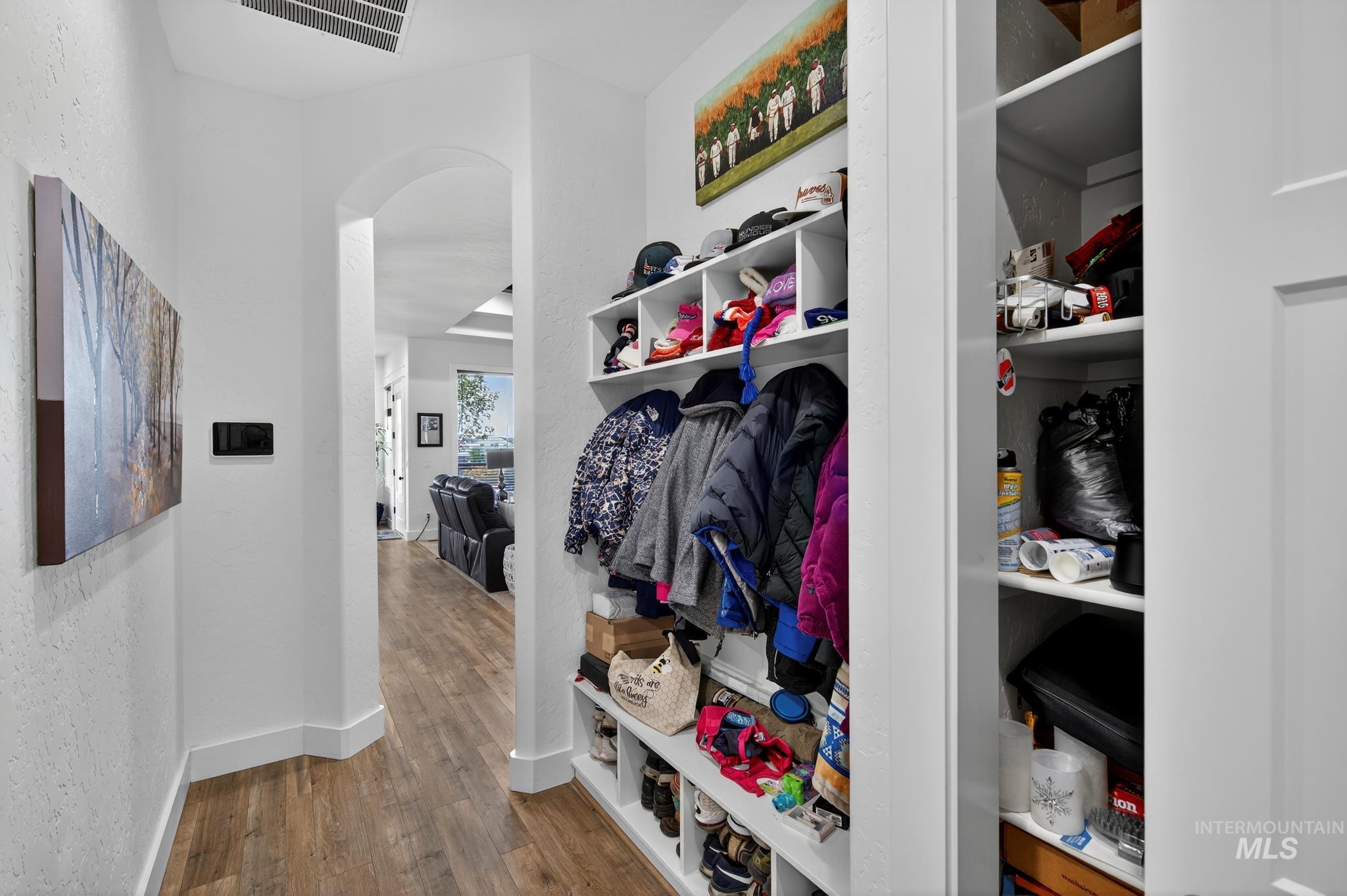 18131 N Phlox Way, Nampa, Idaho 83687, 3 Bedrooms, 3 Bathrooms, Residential For Sale, Price $705,900,MLS 98964494