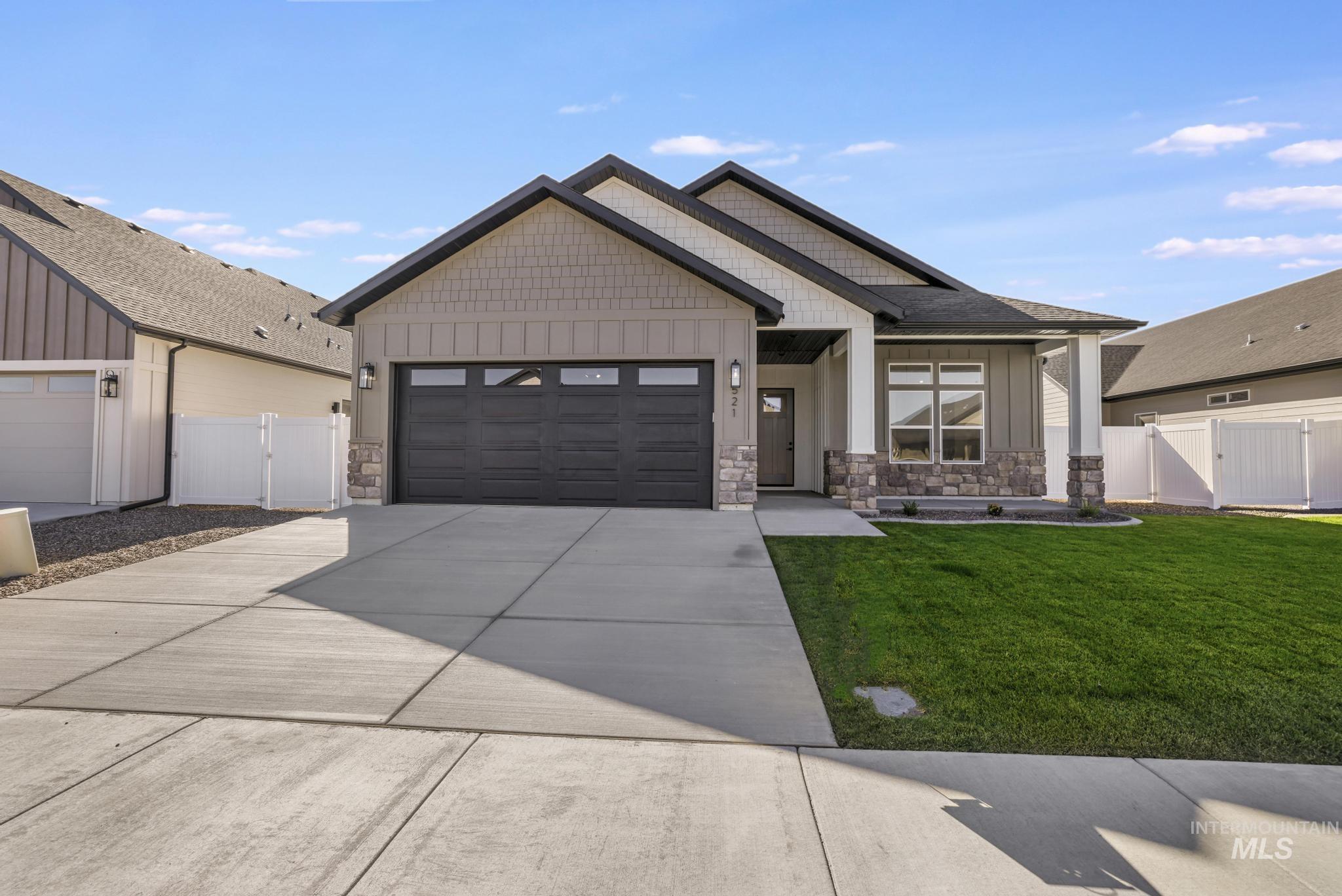 521 Falling Leaf Lane, Twin Falls, Idaho 83301, 4 Bedrooms, 2 Bathrooms, Residential For Sale, Price $554,000,MLS 98964509