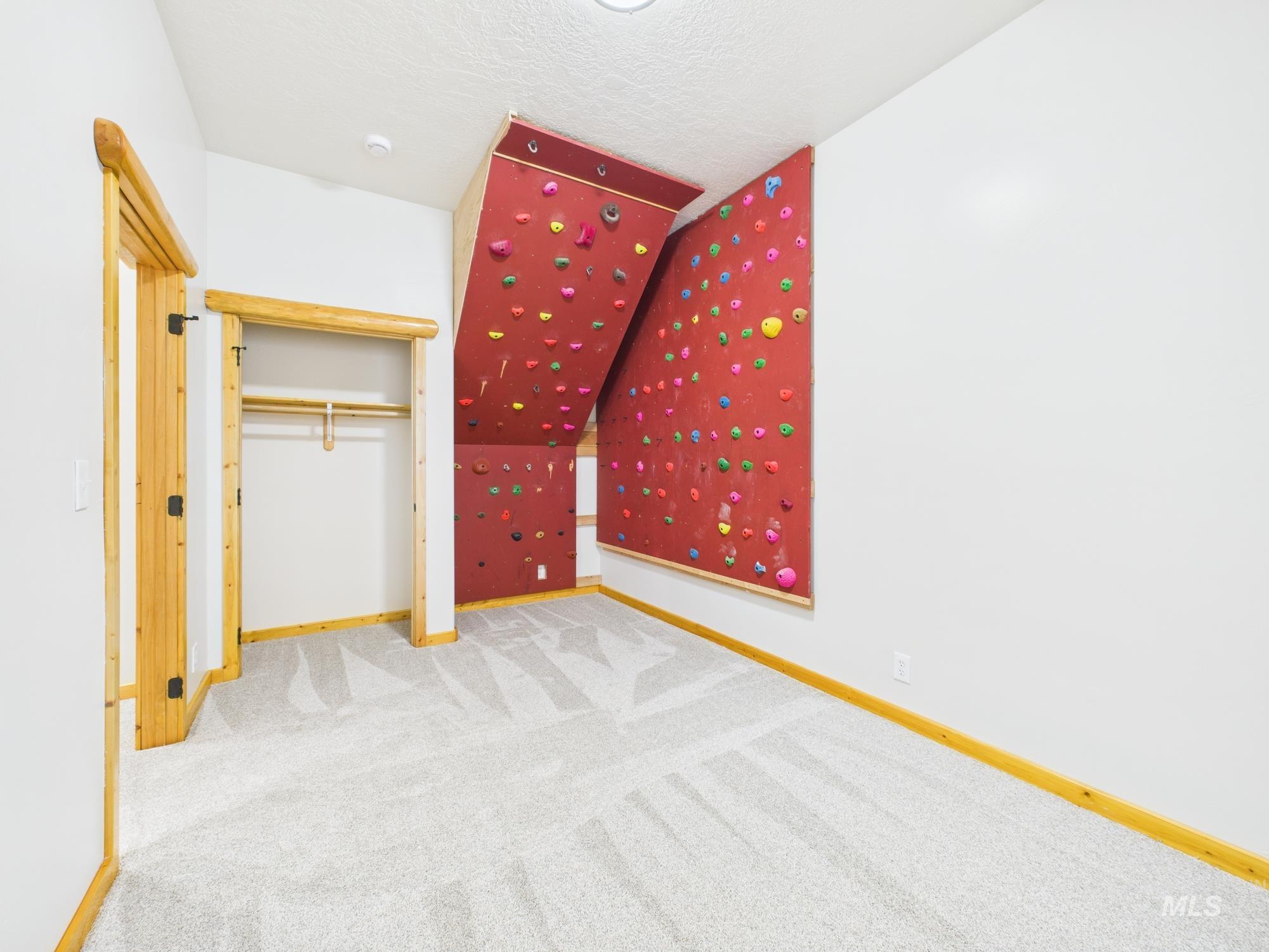 7934 Minam Drive, Middleton, Idaho 83644, 7 Bedrooms, 4 Bathrooms, Residential For Sale, Price $899,900,MLS 98964516