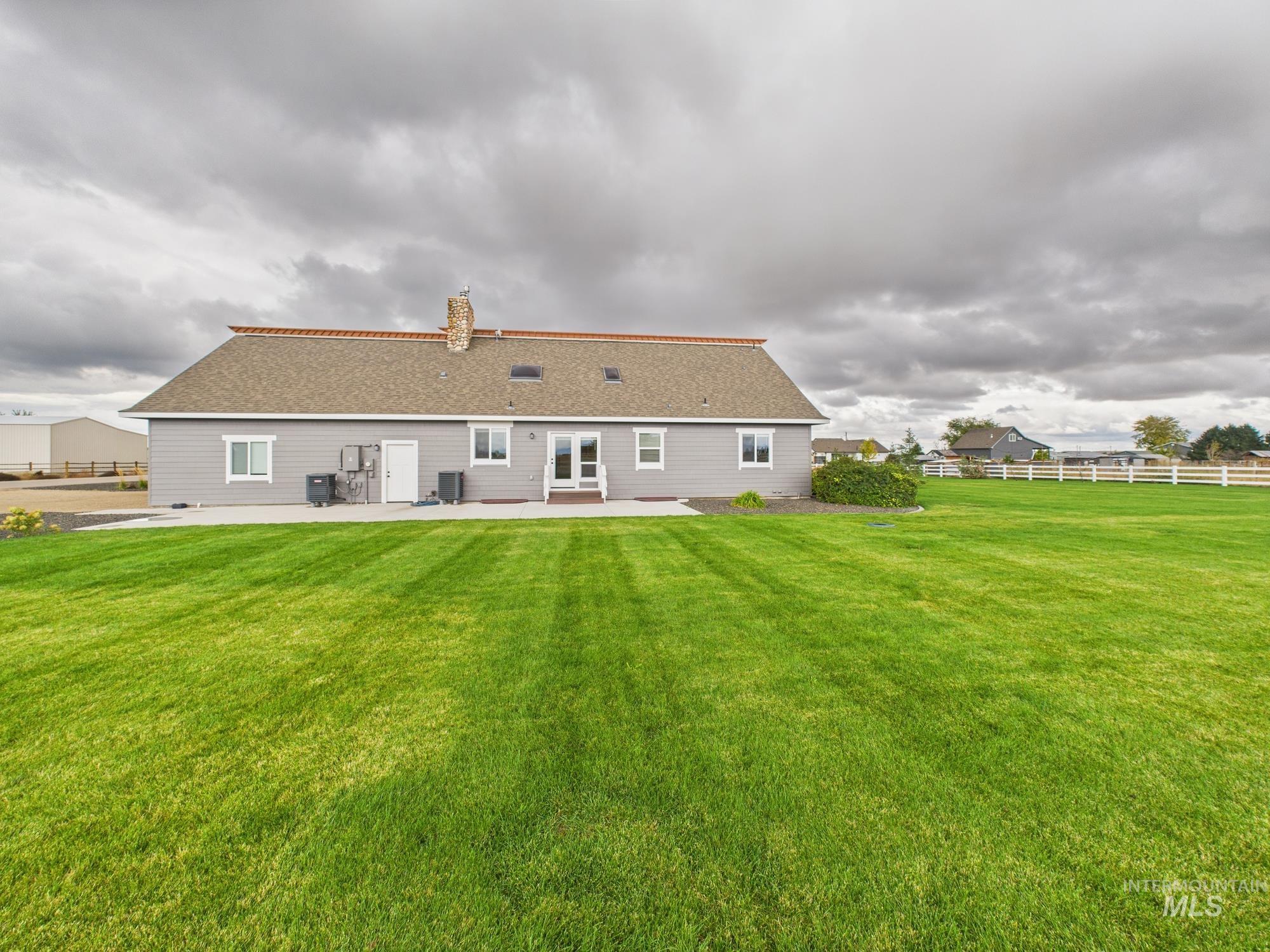 7934 Minam Drive, Middleton, Idaho 83644, 7 Bedrooms, 4 Bathrooms, Residential For Sale, Price $899,900,MLS 98964516