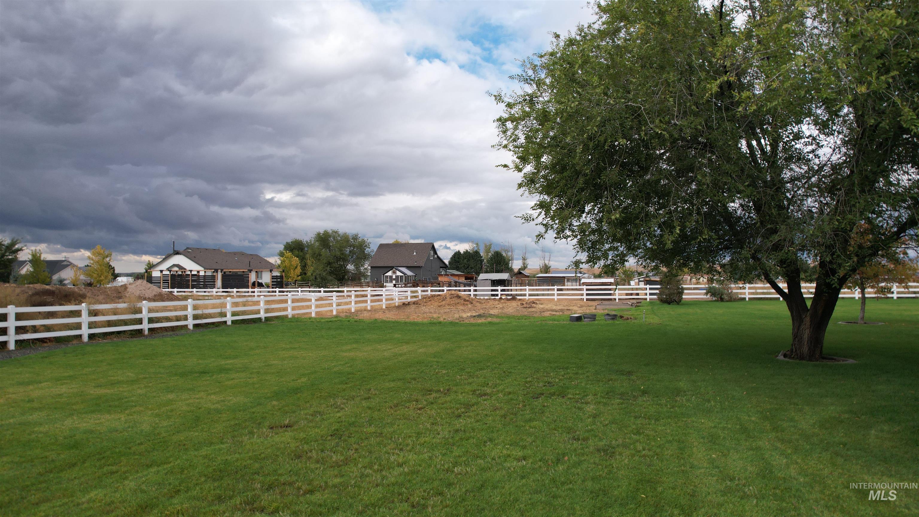 7934 Minam Drive, Middleton, Idaho 83644, 7 Bedrooms, 4 Bathrooms, Residential For Sale, Price $899,900,MLS 98964516