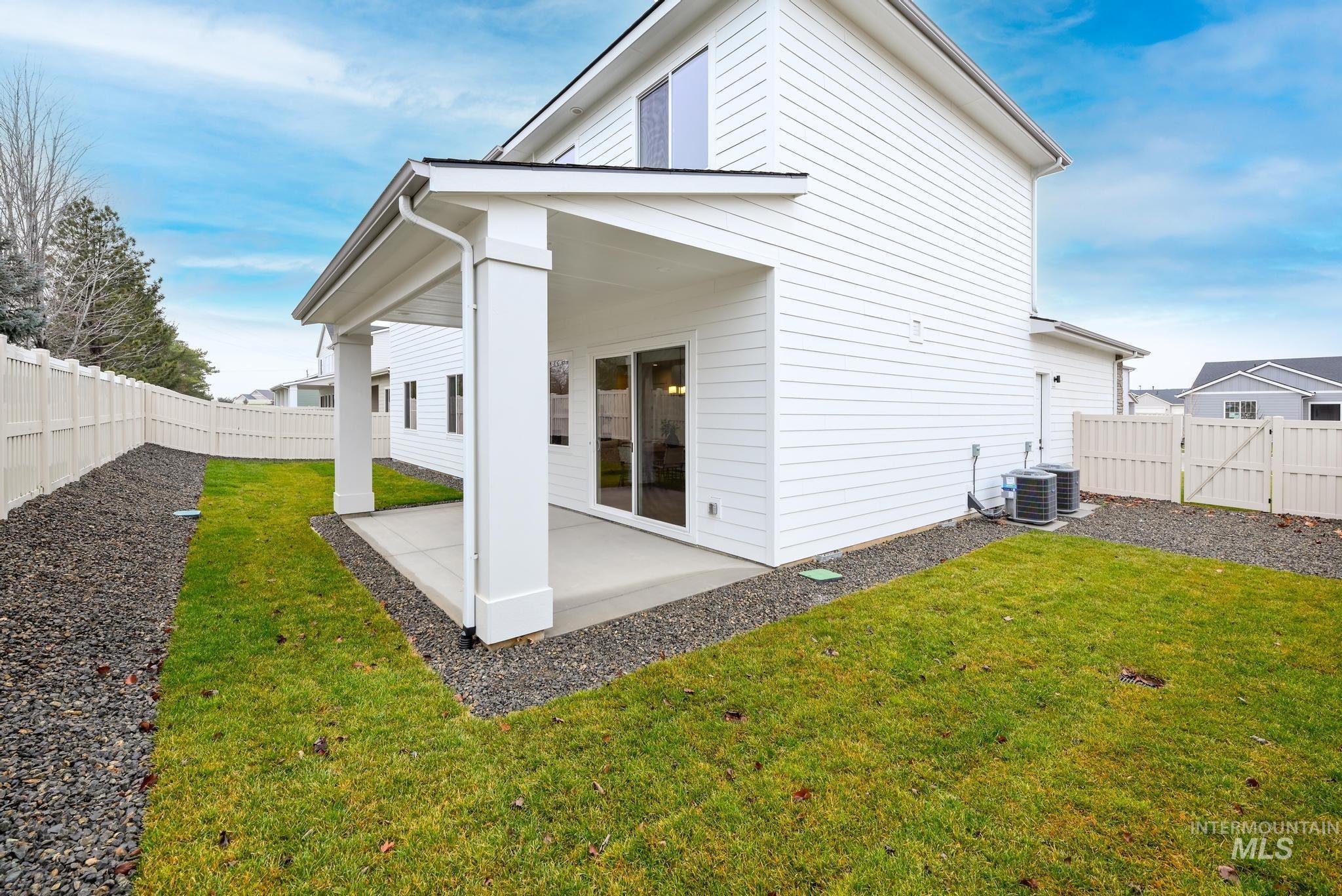 1247 W Osceola St, Middleton, Idaho 83644, 4 Bedrooms, 3.5 Bathrooms, Residential For Sale, Price $654,000,MLS 98964527