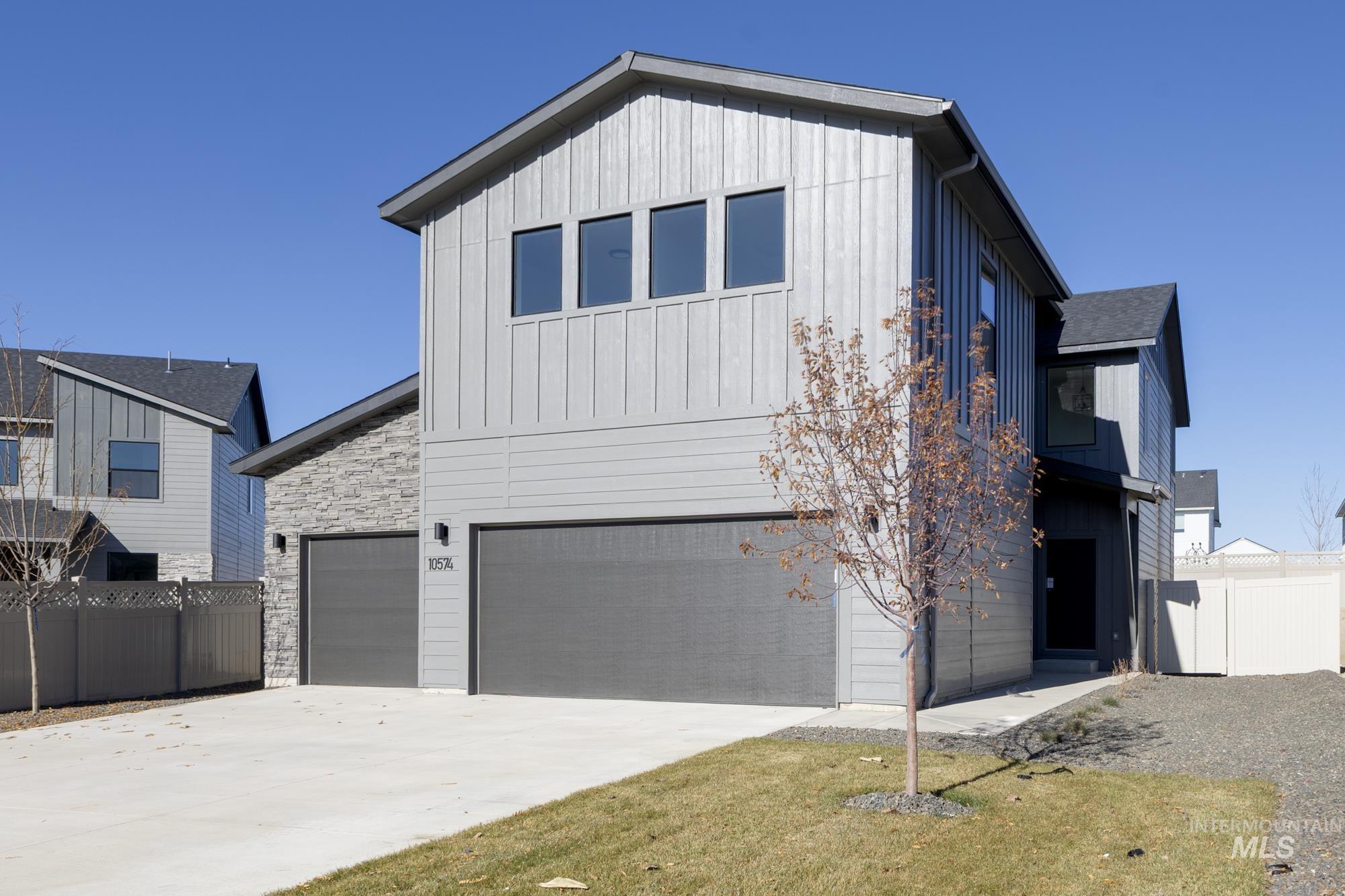 10574 W Tinder St, Star, Idaho 83669, 4 Bedrooms, 2.5 Bathrooms, Residential For Sale, Price $499,990,MLS 98964537