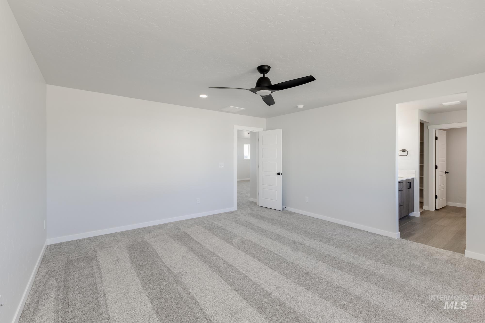 10574 W Tinder St, Star, Idaho 83669, 4 Bedrooms, 2.5 Bathrooms, Residential For Sale, Price $499,990,MLS 98964537