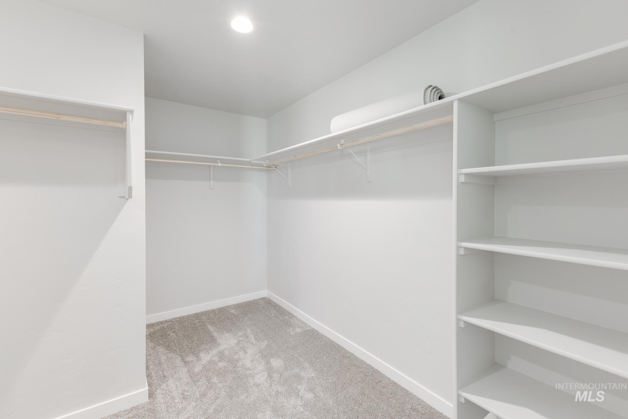 10574 W Tinder St, Star, Idaho 83669, 4 Bedrooms, 2.5 Bathrooms, Residential For Sale, Price $499,990,MLS 98964537