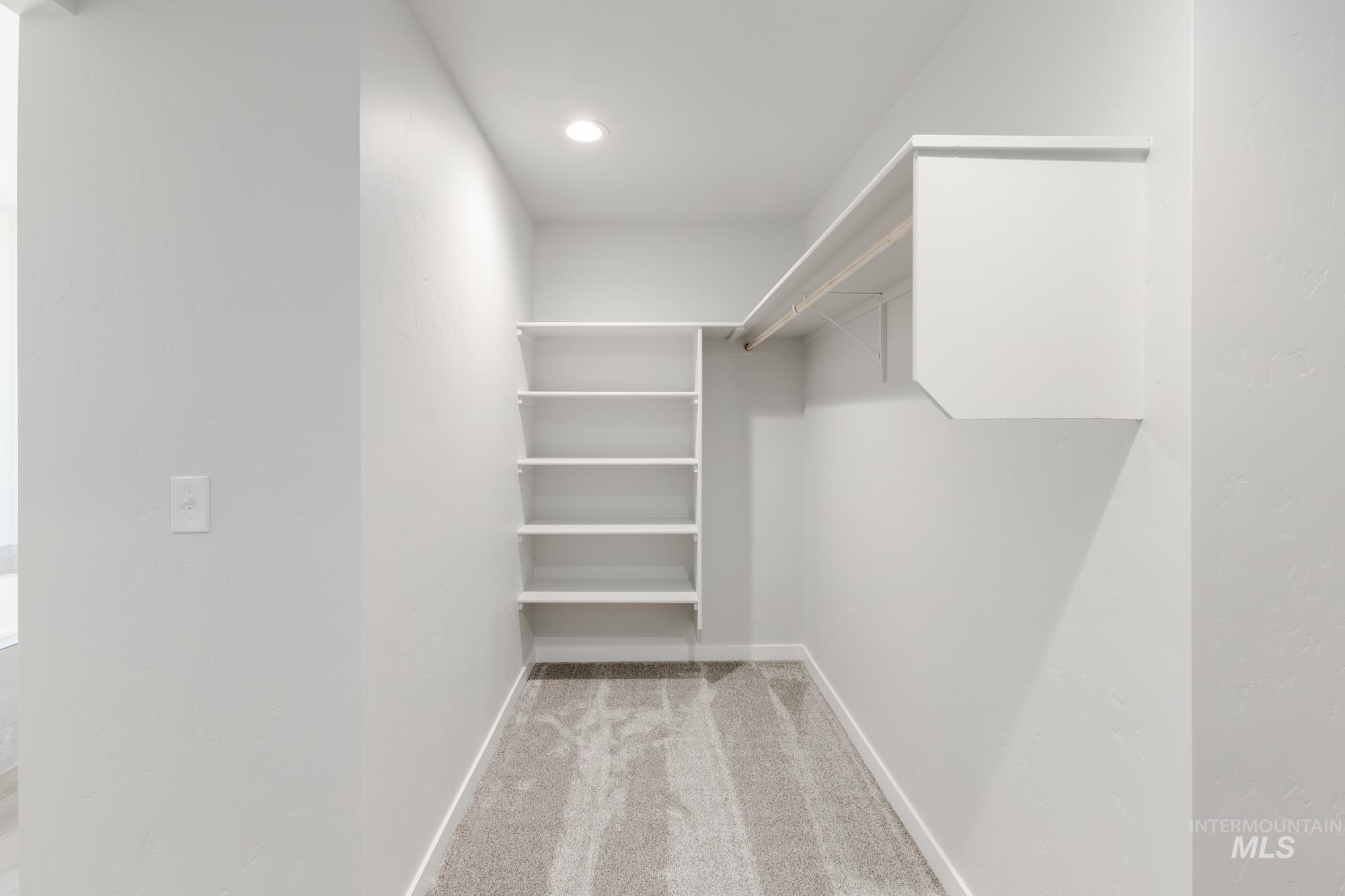 10574 W Tinder St, Star, Idaho 83669, 4 Bedrooms, 2.5 Bathrooms, Residential For Sale, Price $499,990,MLS 98964537