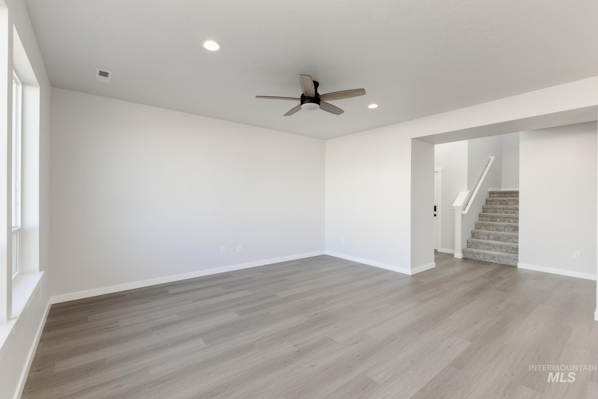 10574 W Tinder St, Star, Idaho 83669, 4 Bedrooms, 2.5 Bathrooms, Residential For Sale, Price $499,990,MLS 98964537