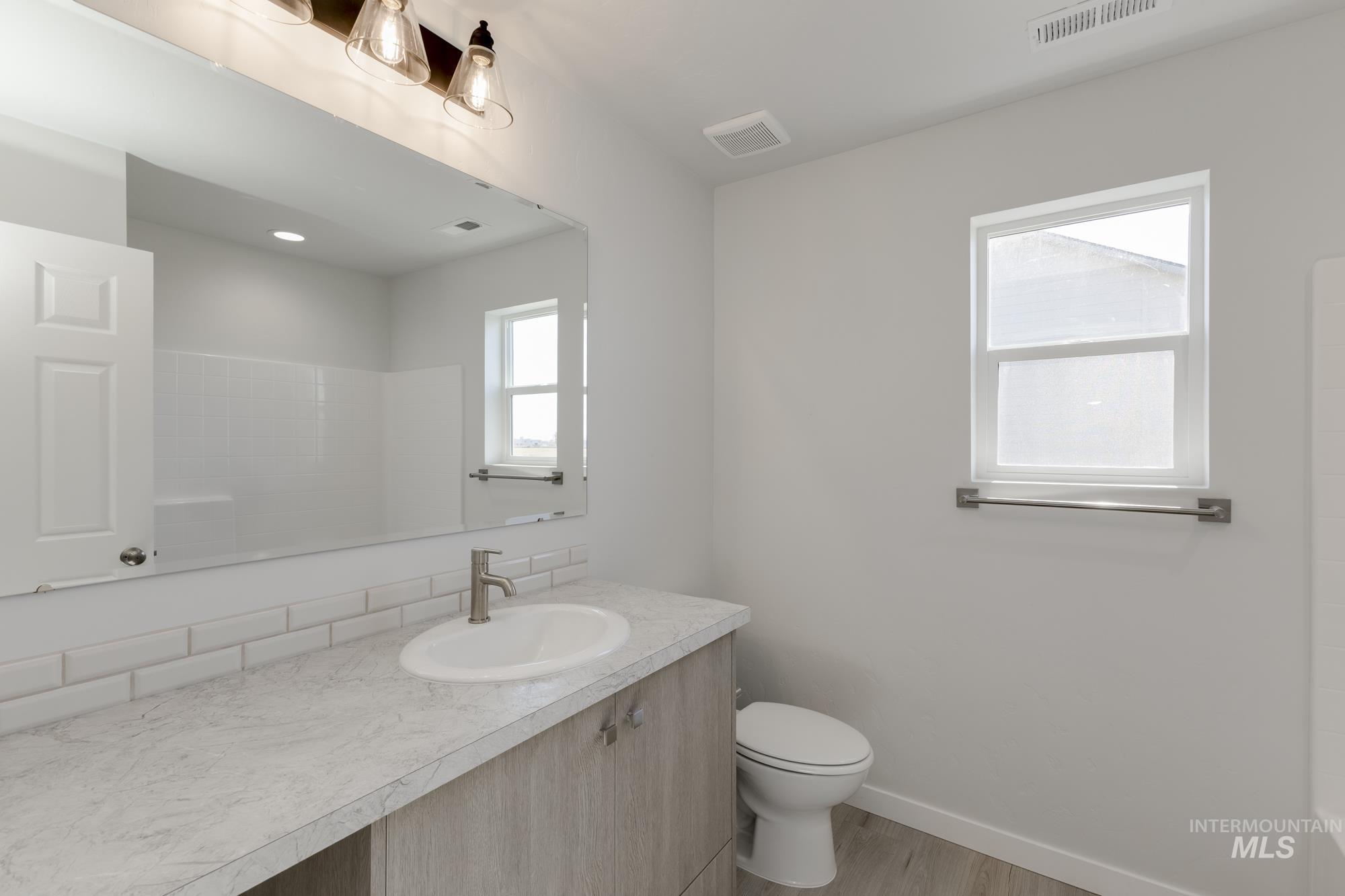 18347 N Trumpet Lily Ave, Nampa, Idaho 83687, 5 Bedrooms, 2.5 Bathrooms, Residential For Sale, Price $519,990,MLS 98964544