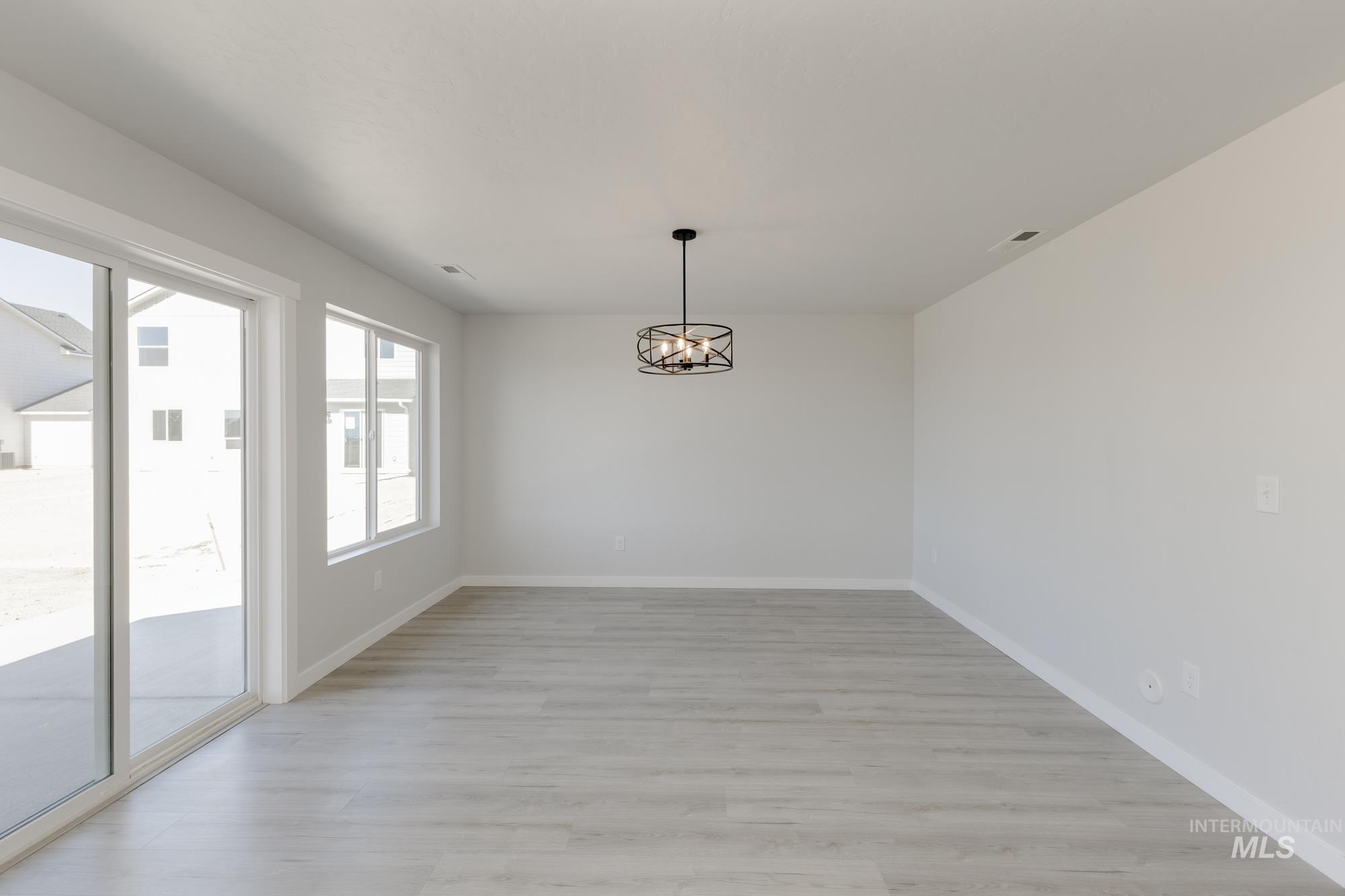 18347 N Trumpet Lily Ave, Nampa, Idaho 83687, 5 Bedrooms, 2.5 Bathrooms, Residential For Sale, Price $519,990,MLS 98964544