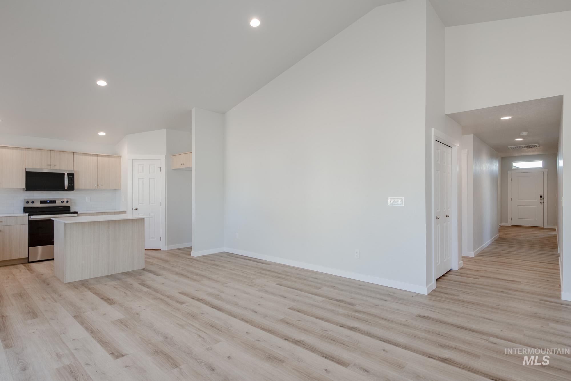 9108 W Camellia St, Nampa, Idaho 83687, 4 Bedrooms, 2 Bathrooms, Residential For Sale, Price $427,990,MLS 98964545