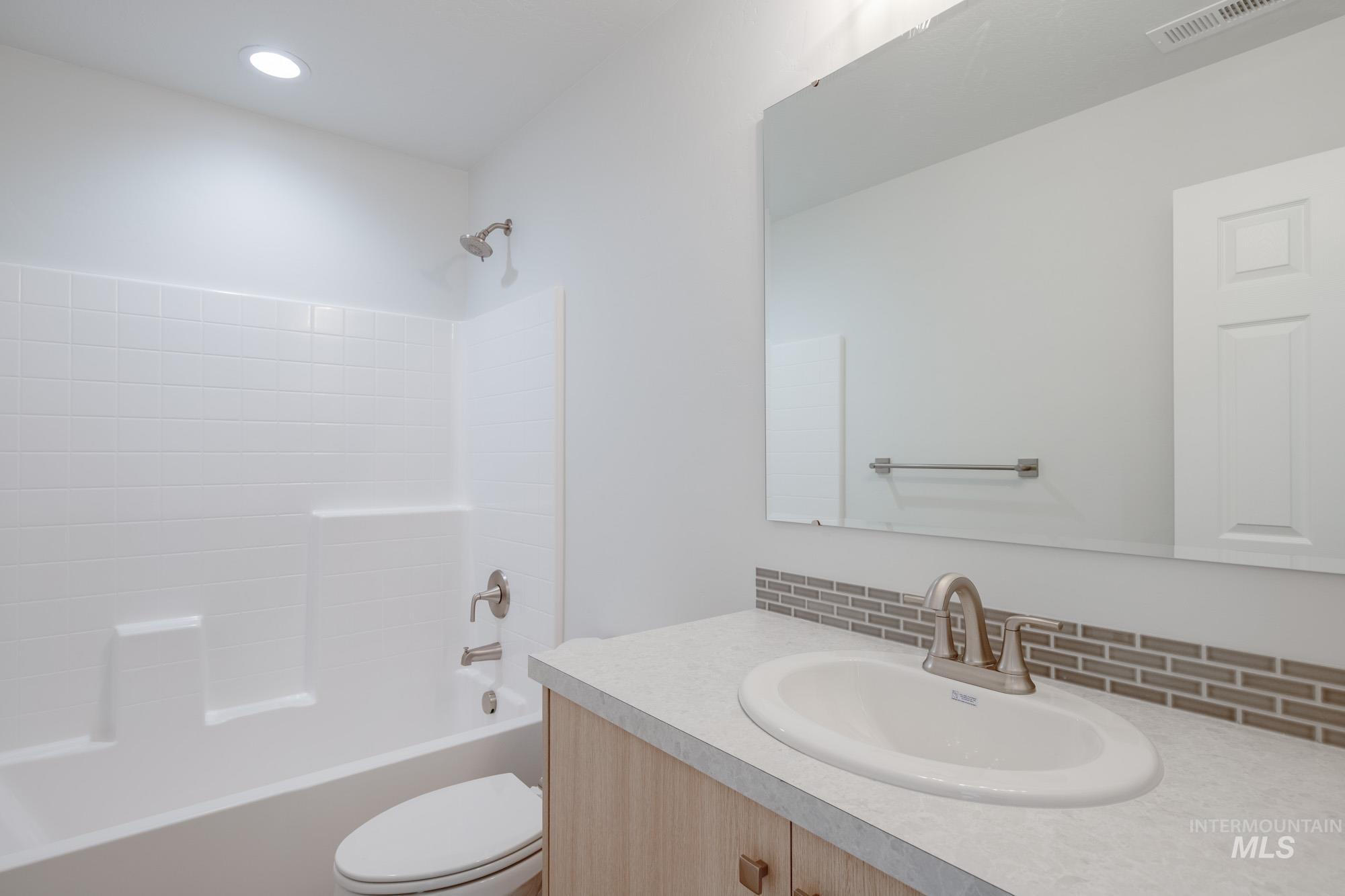 9108 W Camellia St, Nampa, Idaho 83687, 4 Bedrooms, 2 Bathrooms, Residential For Sale, Price $427,990,MLS 98964545