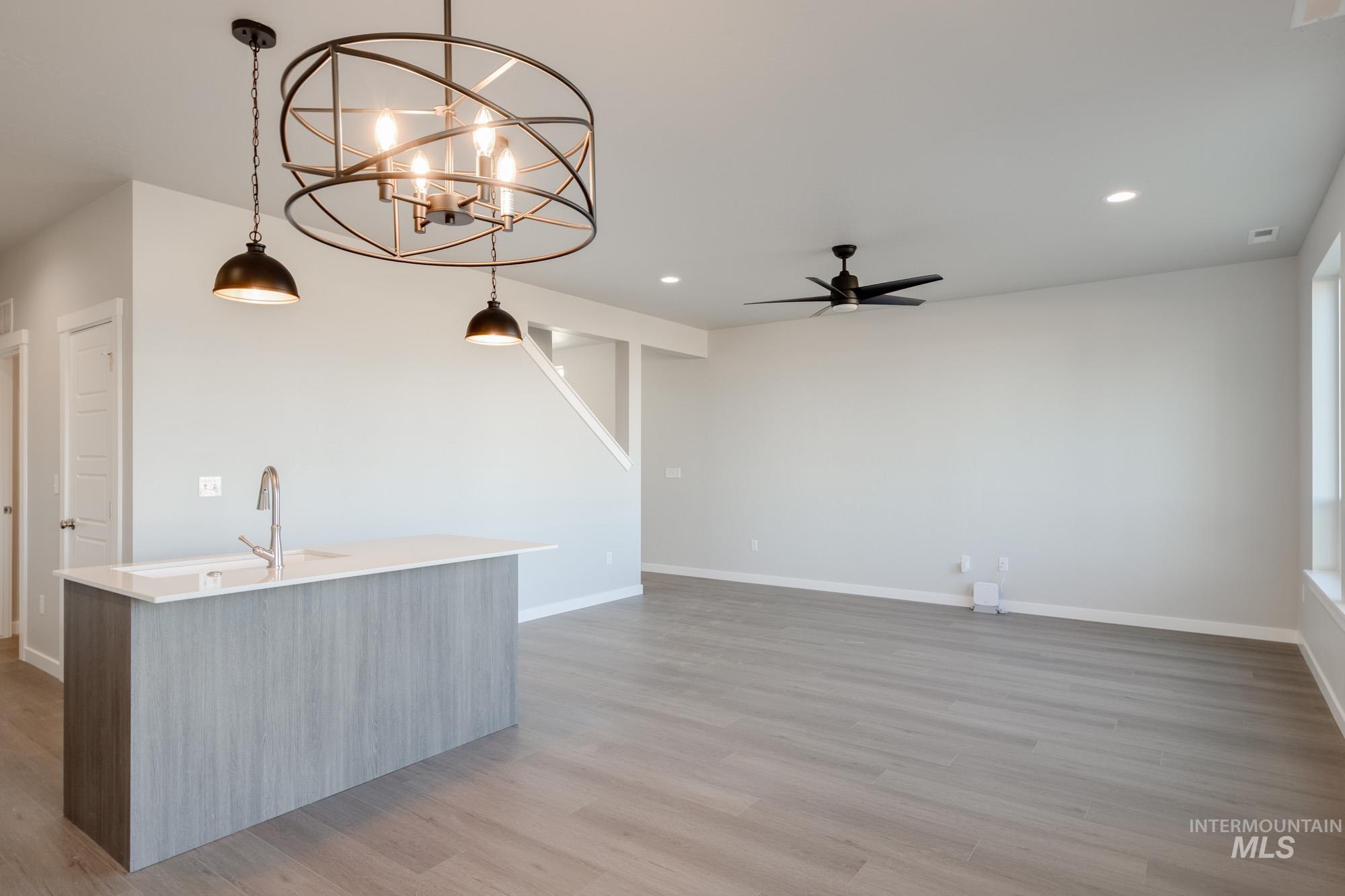 4170 E Hillsong St, Meridian, Idaho 83642, 3 Bedrooms, 2.5 Bathrooms, Residential For Sale, Price $442,990,MLS 98964551