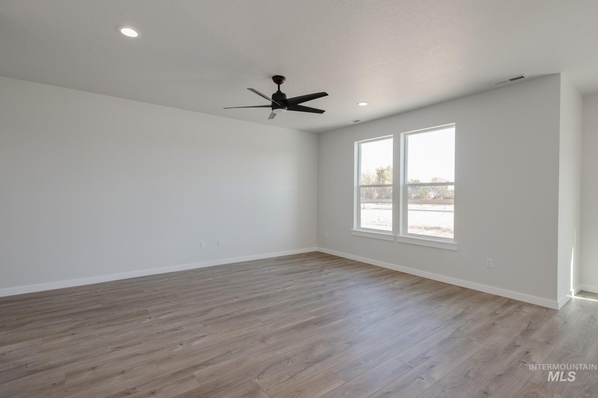 5088 S Amorita Ave, Meridian, Idaho 83642, 3 Bedrooms, 2.5 Bathrooms, Residential For Sale, Price $435,990,MLS 98964552