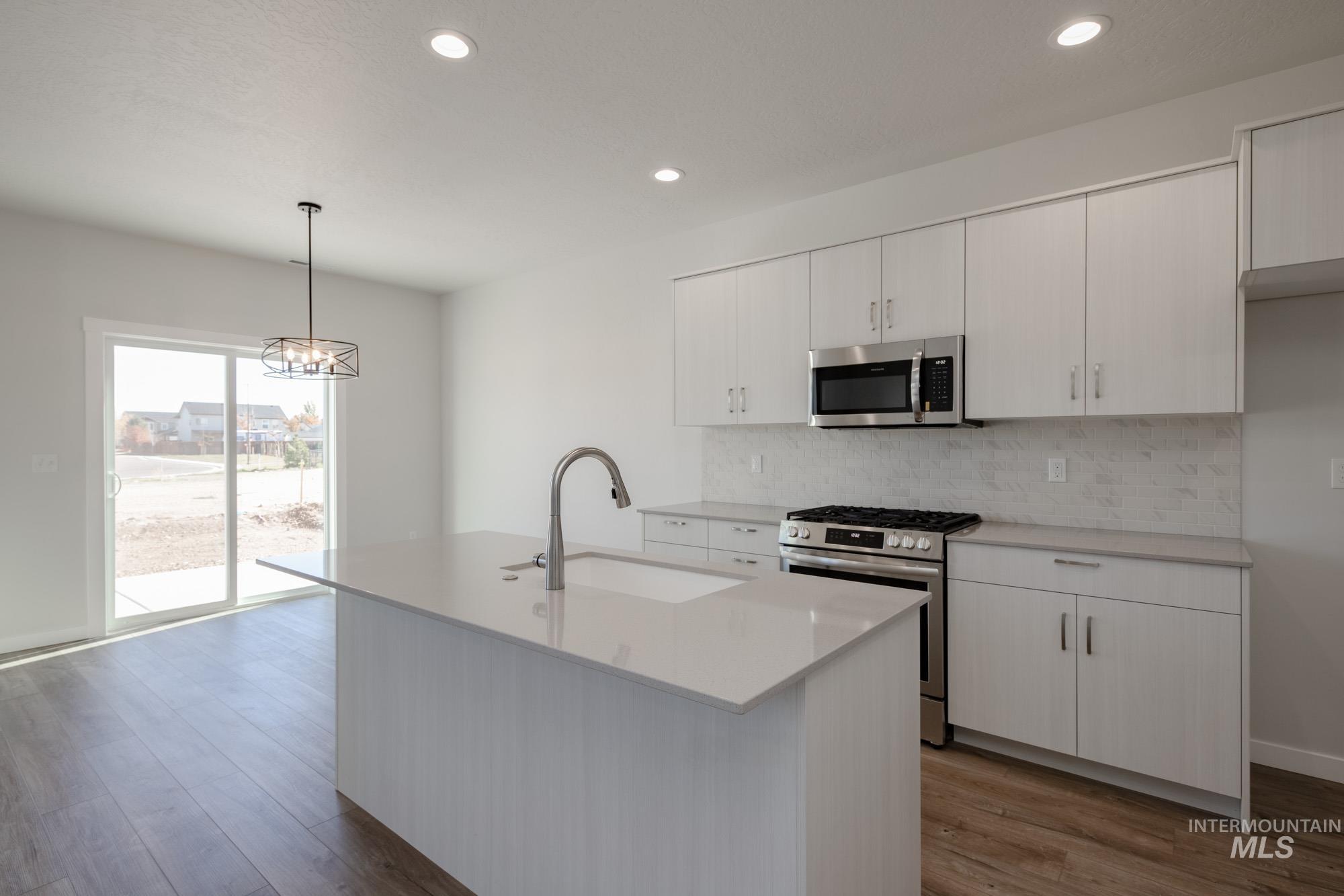 5088 S Amorita Ave, Meridian, Idaho 83642, 3 Bedrooms, 2.5 Bathrooms, Residential For Sale, Price $435,990,MLS 98964552