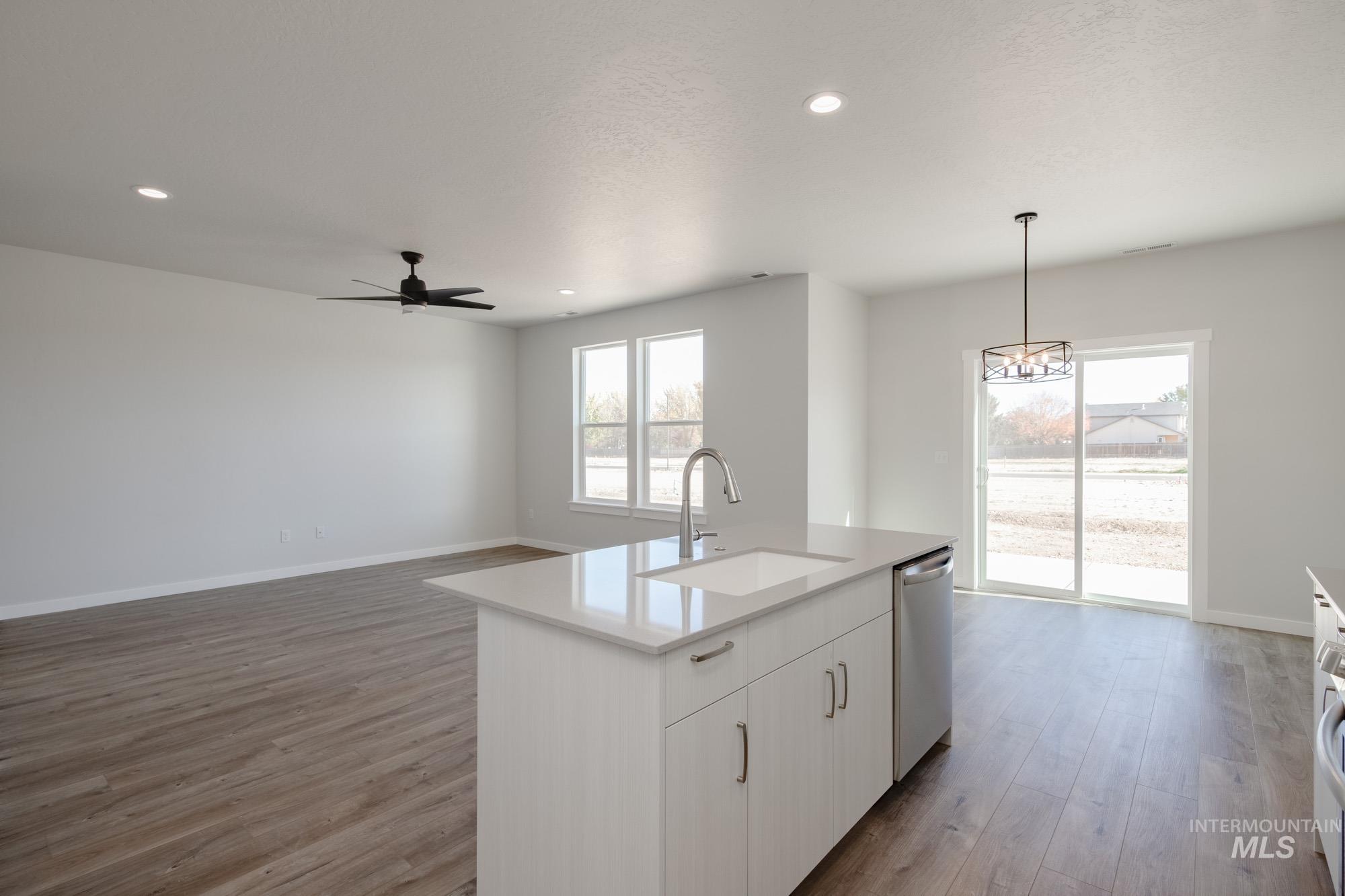 5088 S Amorita Ave, Meridian, Idaho 83642, 3 Bedrooms, 2.5 Bathrooms, Residential For Sale, Price $435,990,MLS 98964552