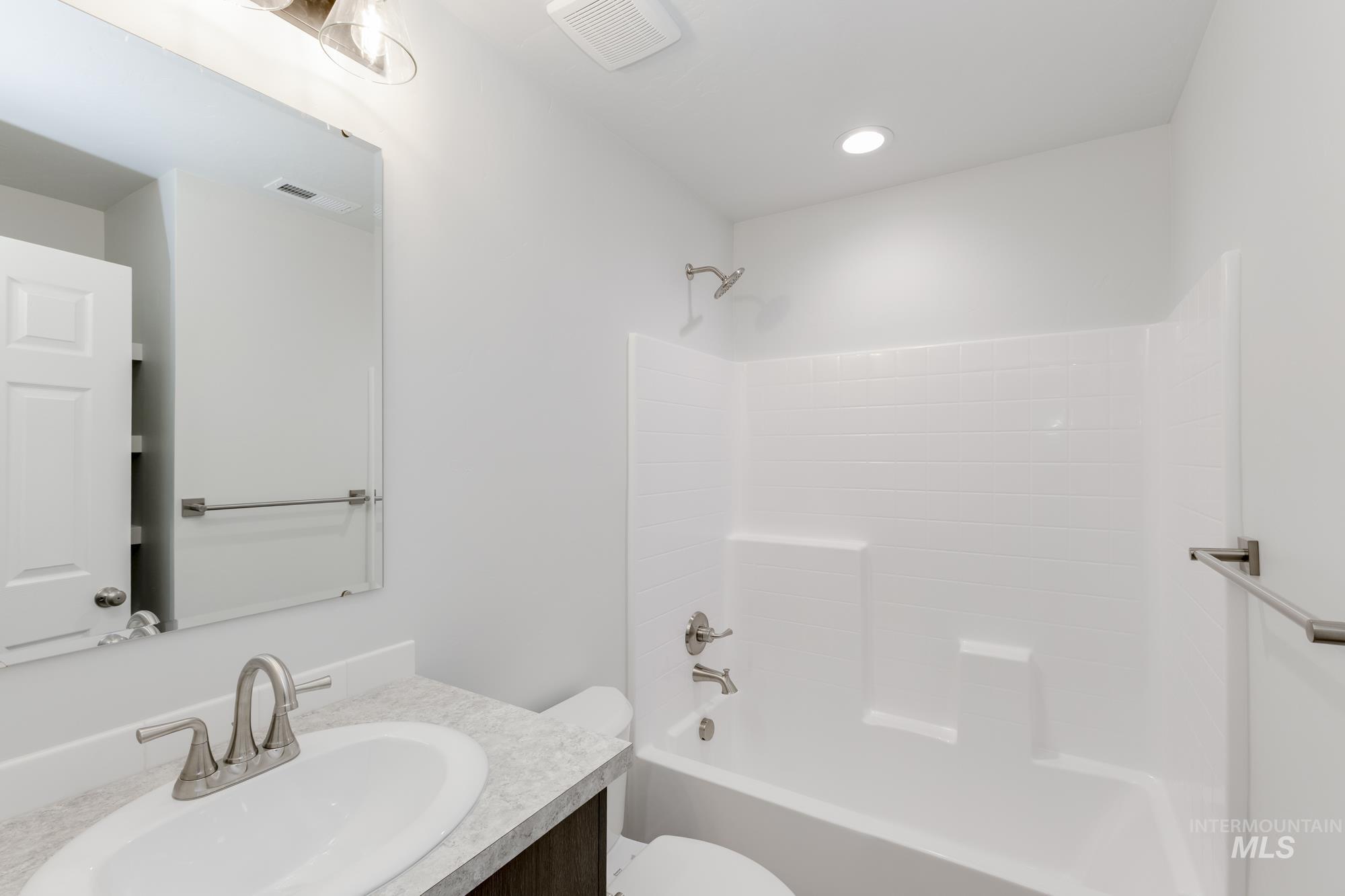 2983 E Boulder Basin Dr, Kuna, Idaho 83634, 3 Bedrooms, 2 Bathrooms, Residential For Sale, Price $436,990,MLS 98964555