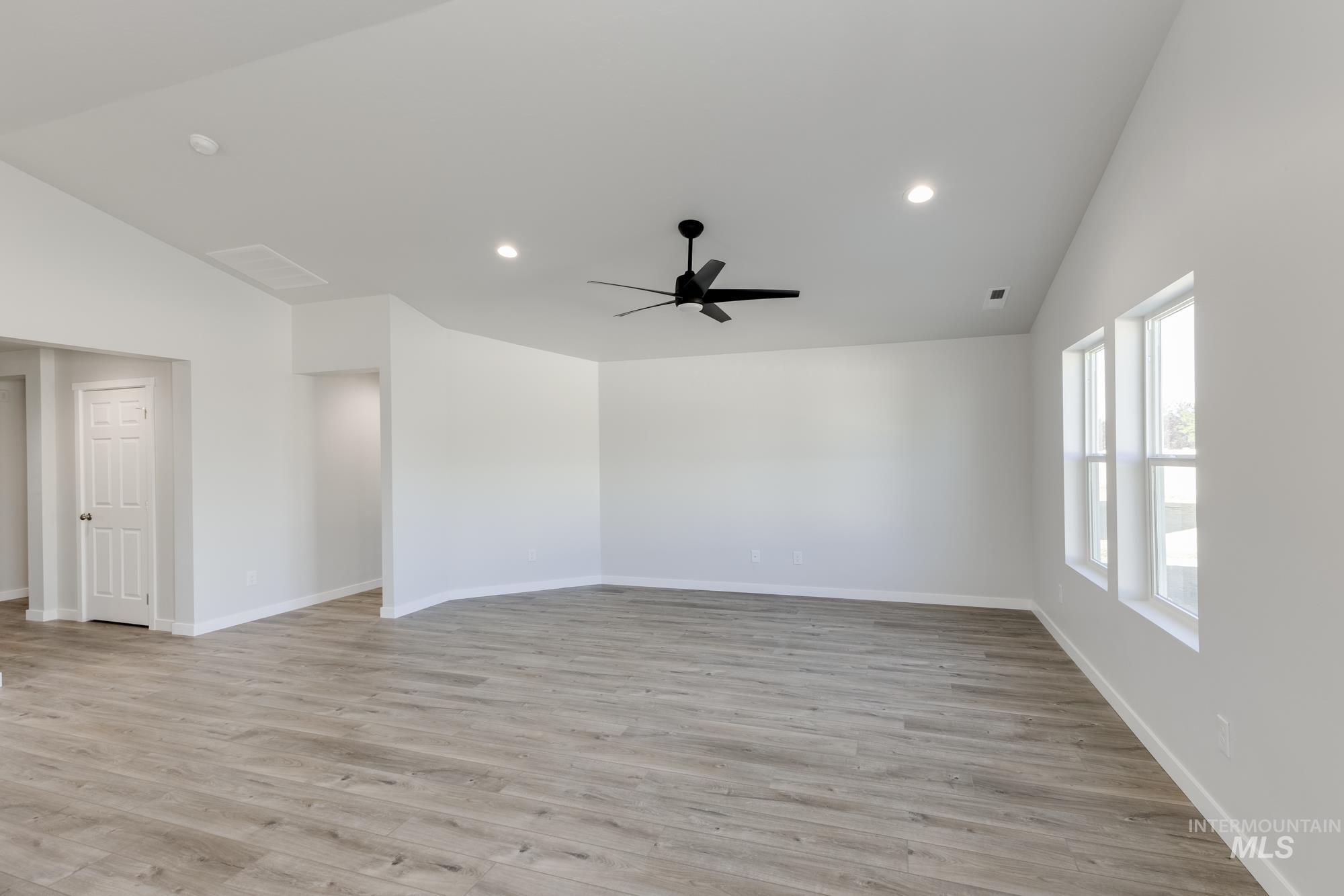 2983 E Boulder Basin Dr, Kuna, Idaho 83634, 3 Bedrooms, 2 Bathrooms, Residential For Sale, Price $436,990,MLS 98964555